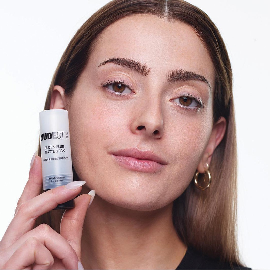 Nudestix Primer Blot & Blur matētais zīmulis - 10g