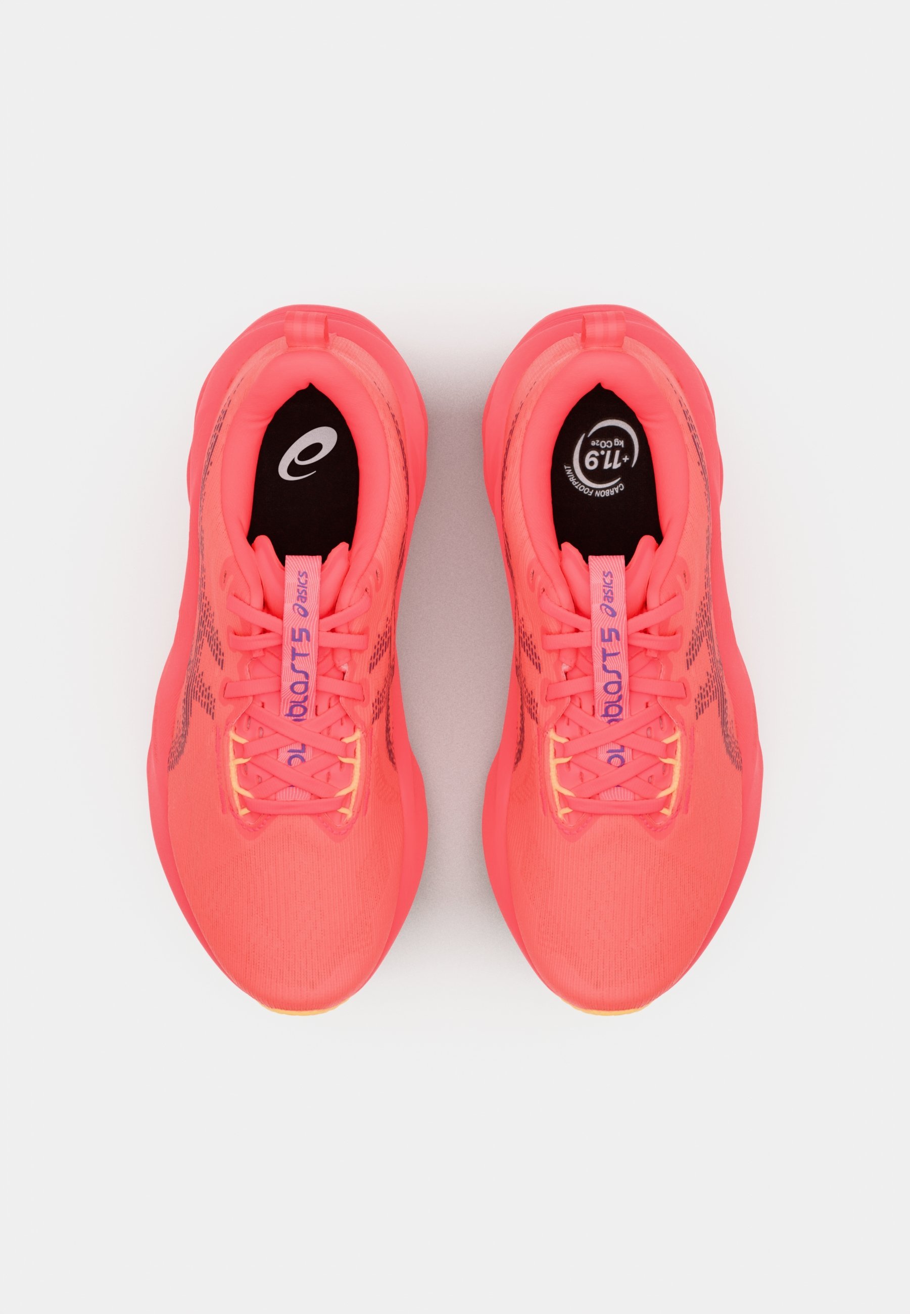 ASICS NOVABLAST 5 - Løpesko for landevei - flash rød/edo lilla