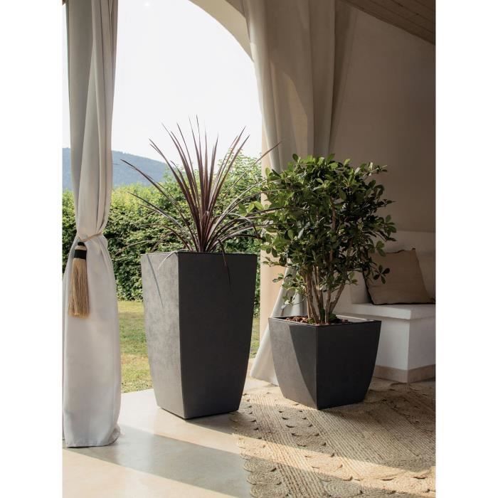 Hoher, quadratischer Blumentopf – EDA – Diva Basalt – 42 l – 43,5 x 43,5 x 78,2 cm (H) – Herausnehmbarer Inneneinsatz – Anthrazitgrau