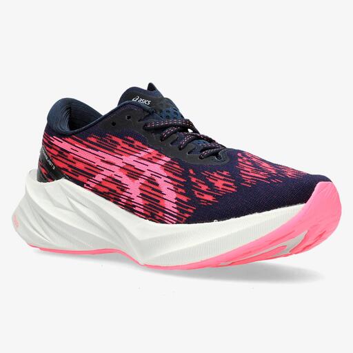 ASICS Novablast 3