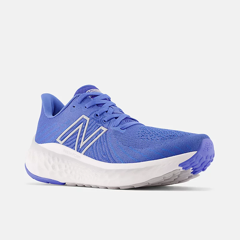 Dames Fresh Foam X Vongo v5 - Licht lapisblauw met licht aluminium en zilverkleurig metaal