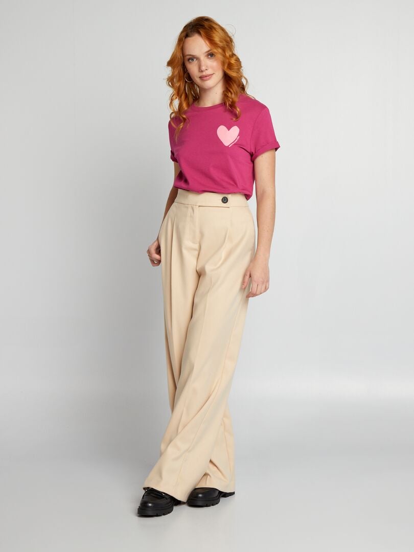 Camiseta com estampa de corações - ROSA