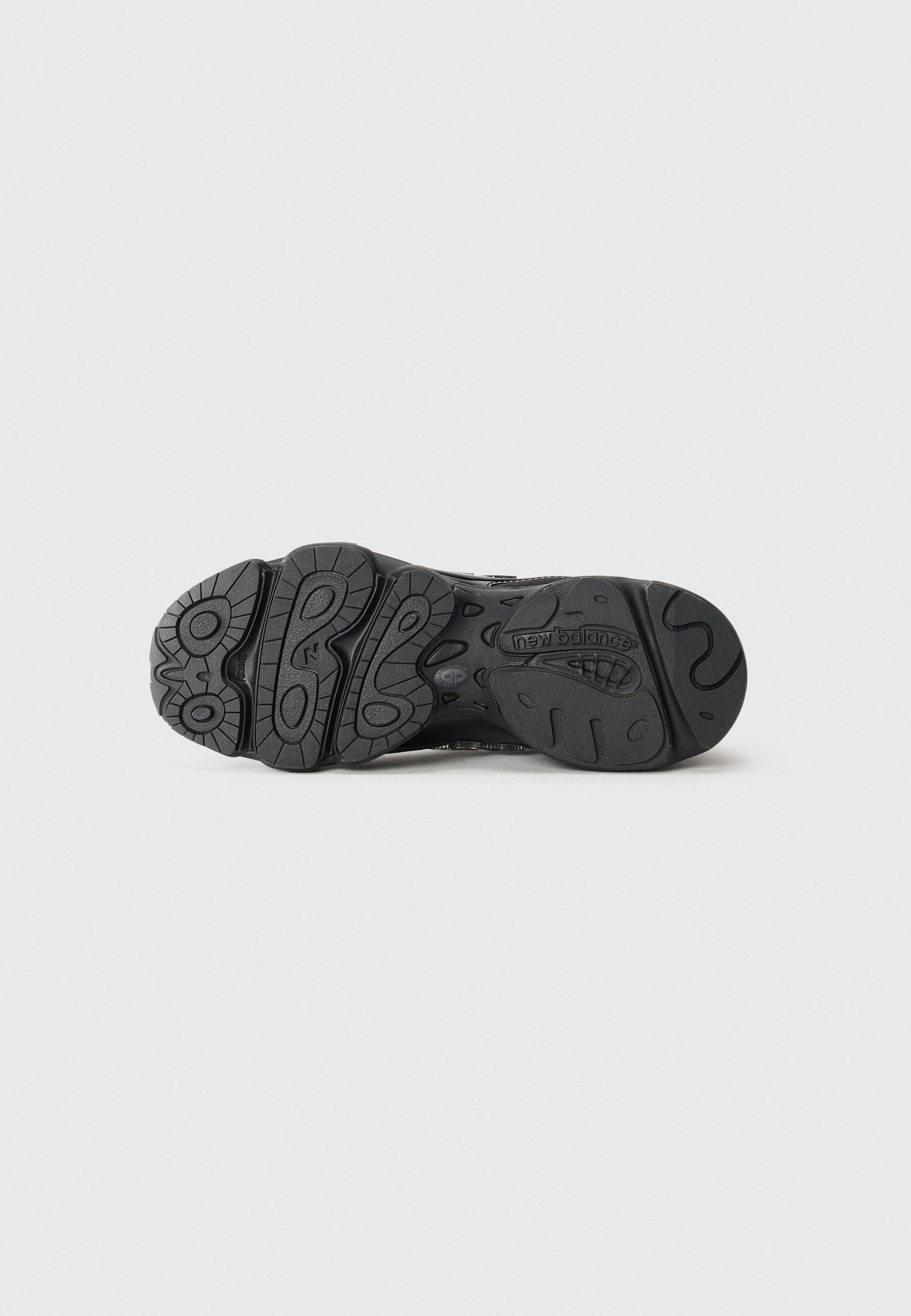 Tênis New Balance de cano baixo