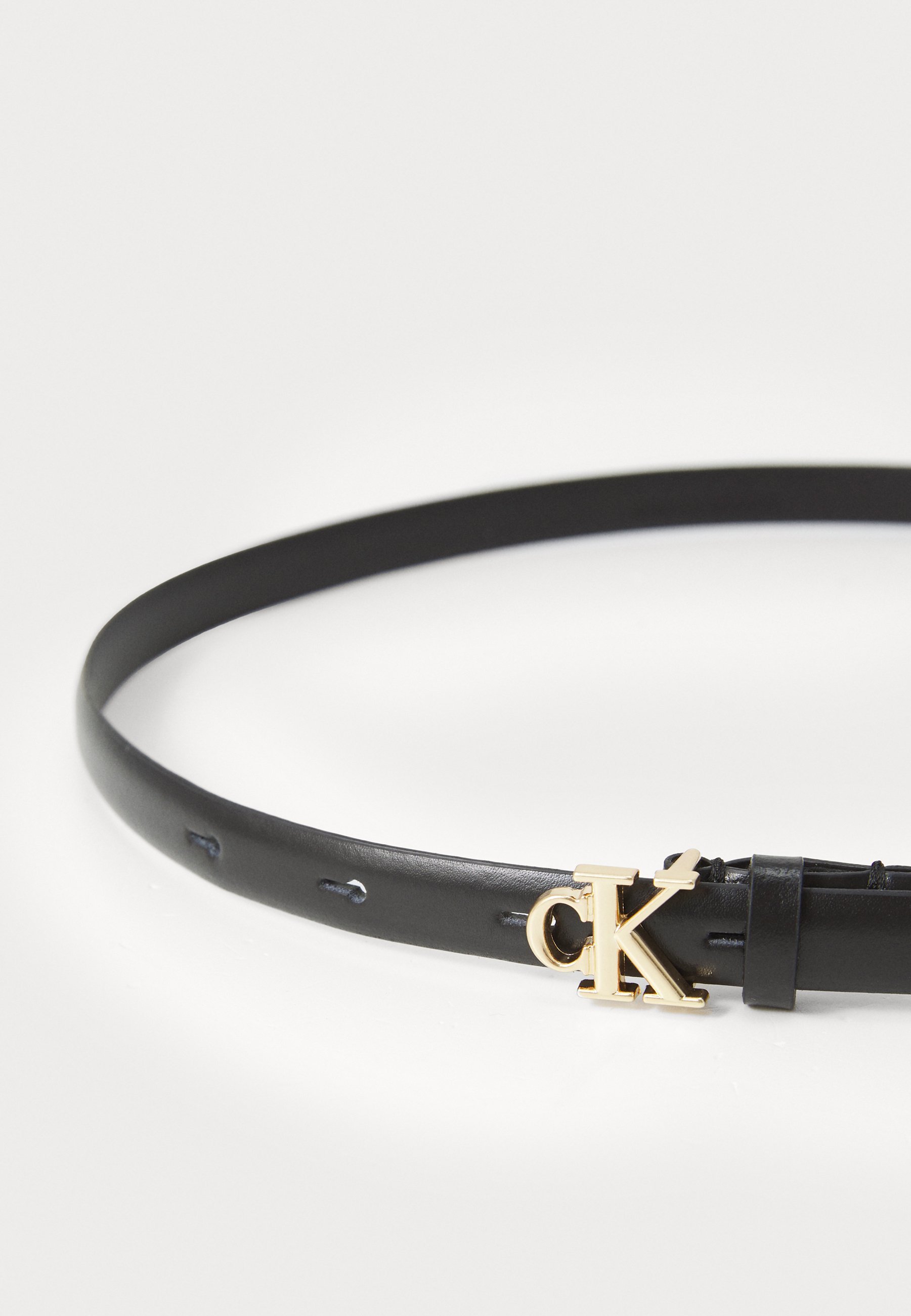 Calvin Klein LOGO GESP - Riem - zwart/antiek lichtgoudkleurig