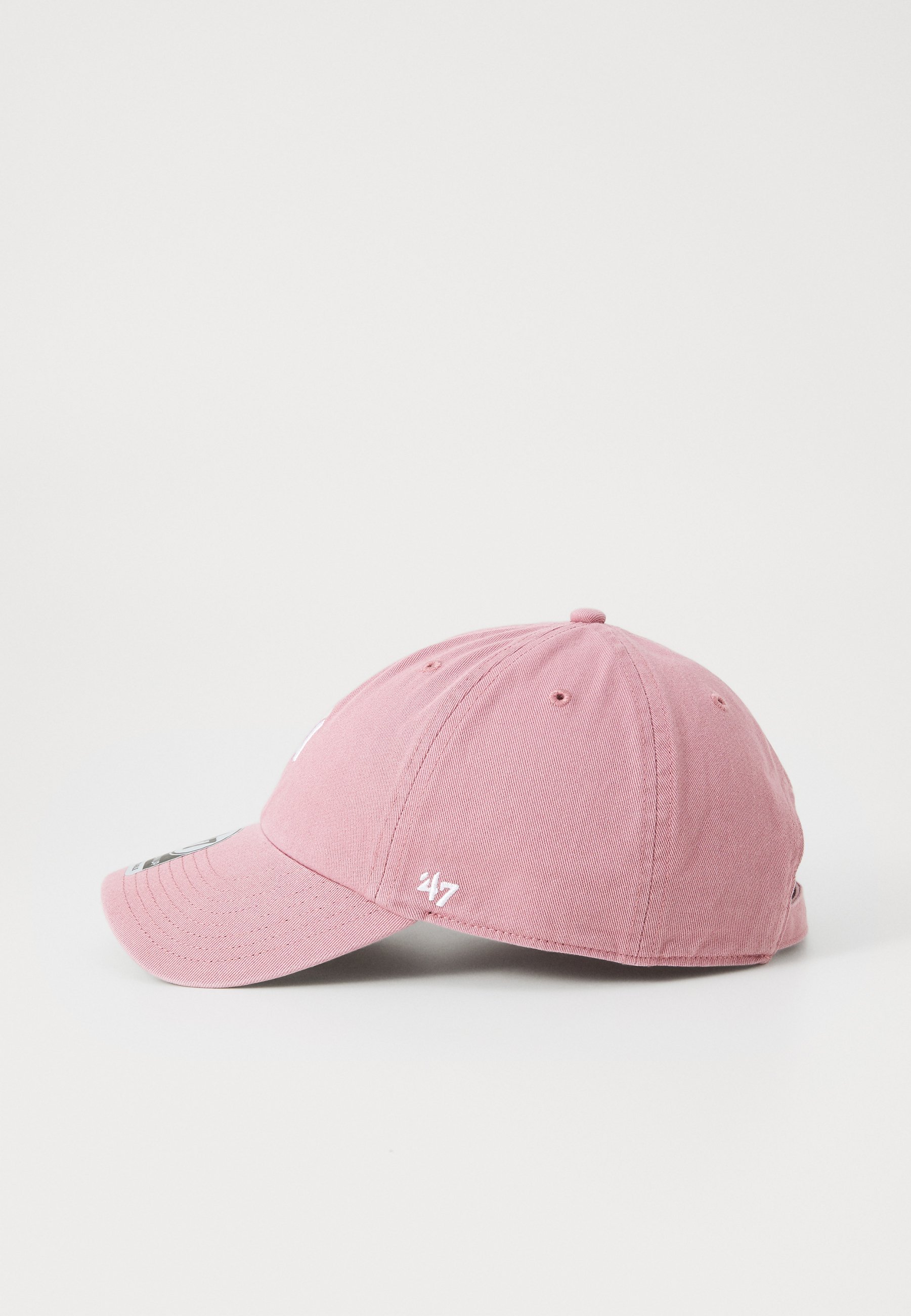 '47 Caps