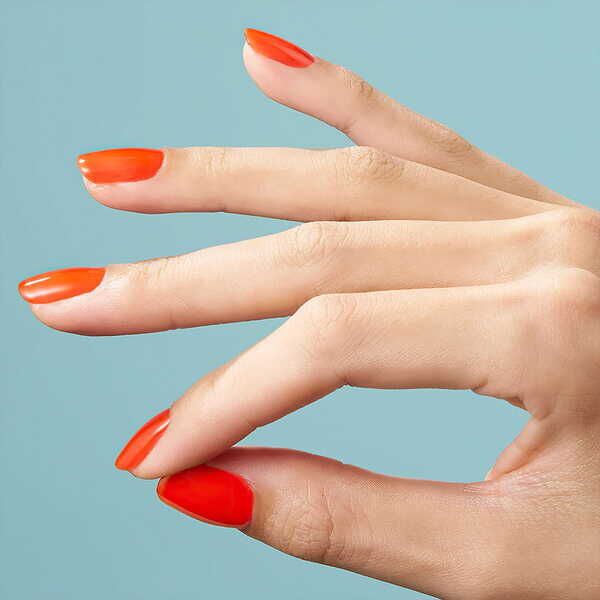 CND Vinylux