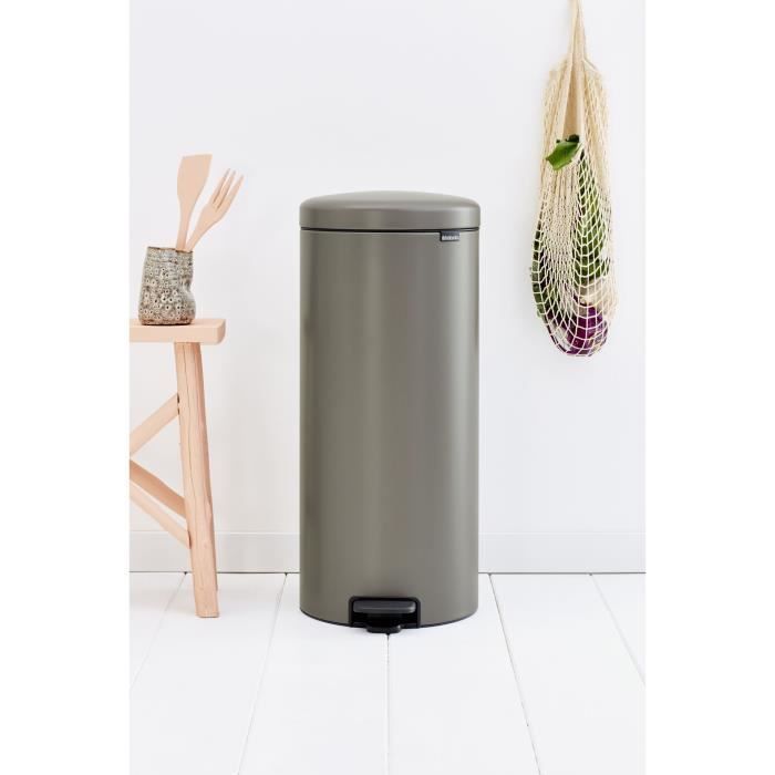 Cubo de basura con pedal - BRABANTIA - NewIcon - 30L - Cierre suave - Cubo interior de plástico