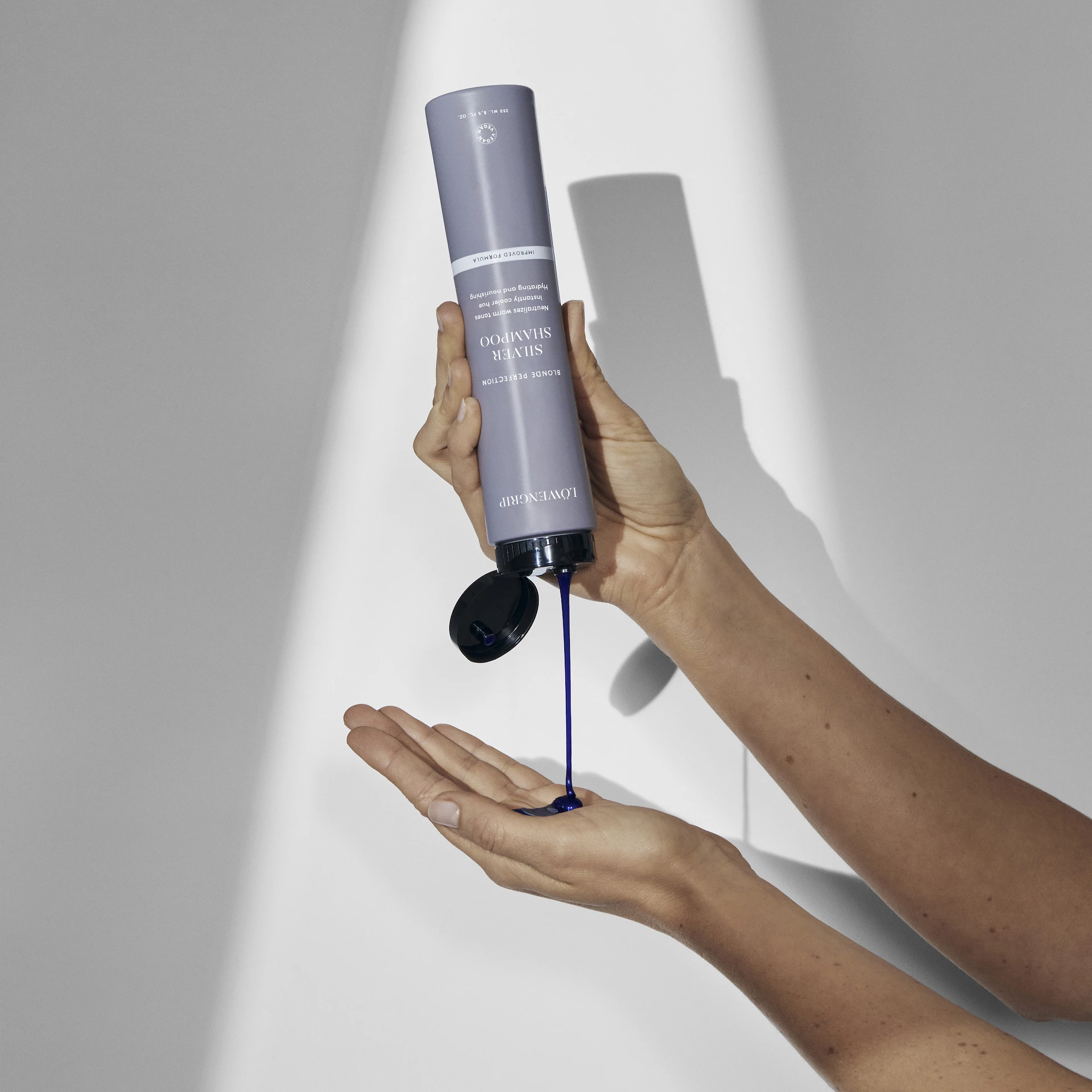 Blonde Perfection Srebrni šampon 250 ml - Löwengrip