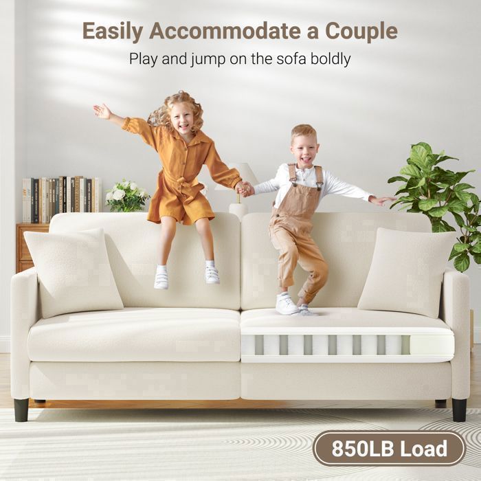Sofá de tres plazas de terciopelo Teddy color beige para salón, sofá moderno escandinavo con tres cojines, patas de madera, 193 × 78 × 85 cm.