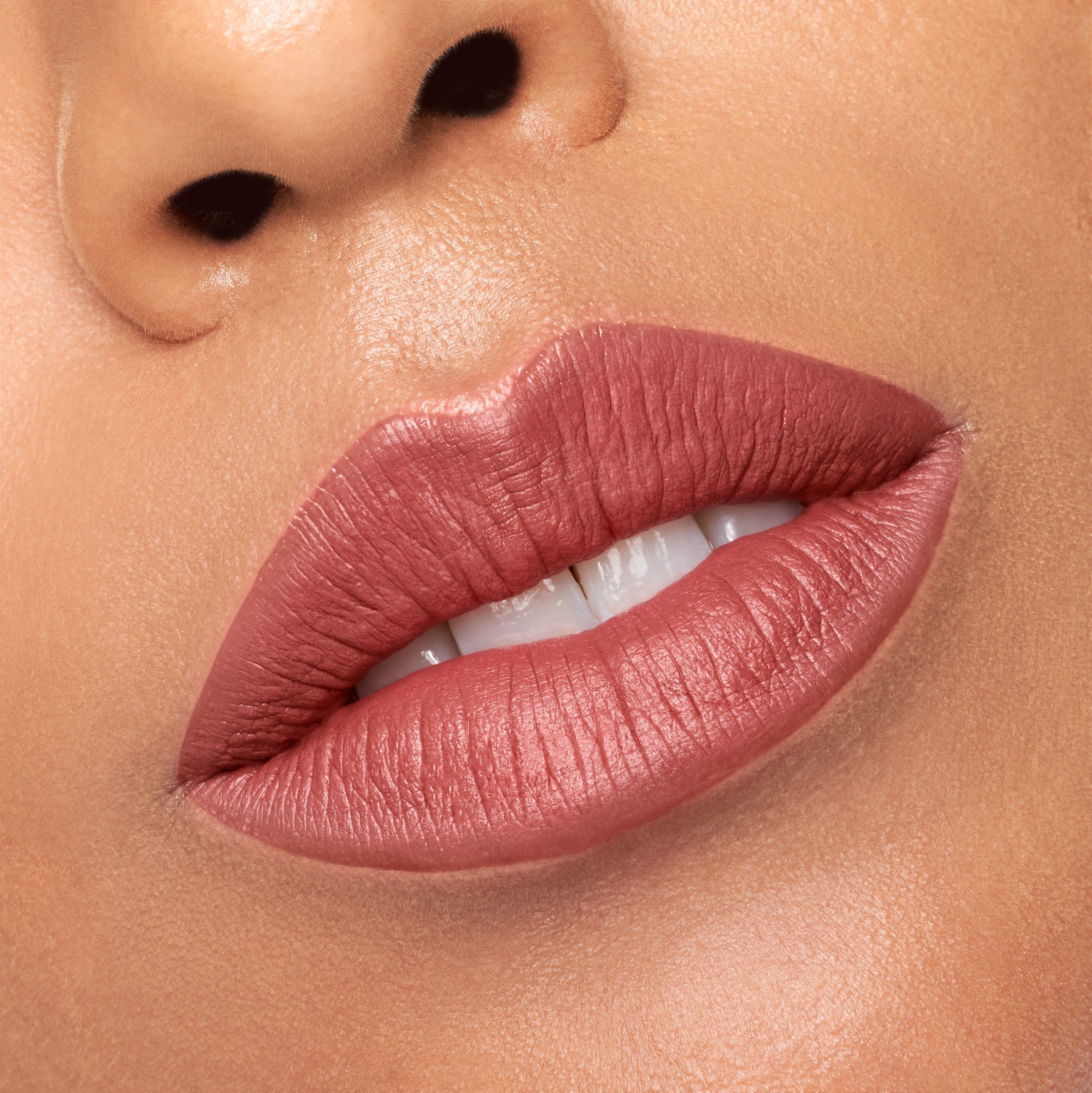 Color Riche Intense Volume мат кармин Кармини