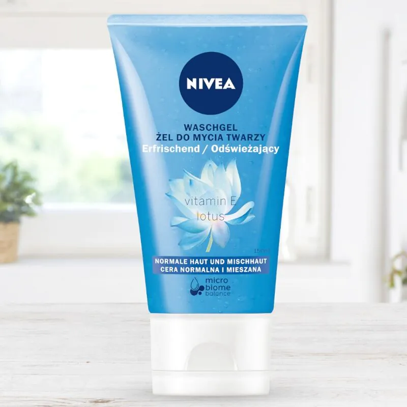 Nivea Visage Odświeżający żel do mycia twarzy