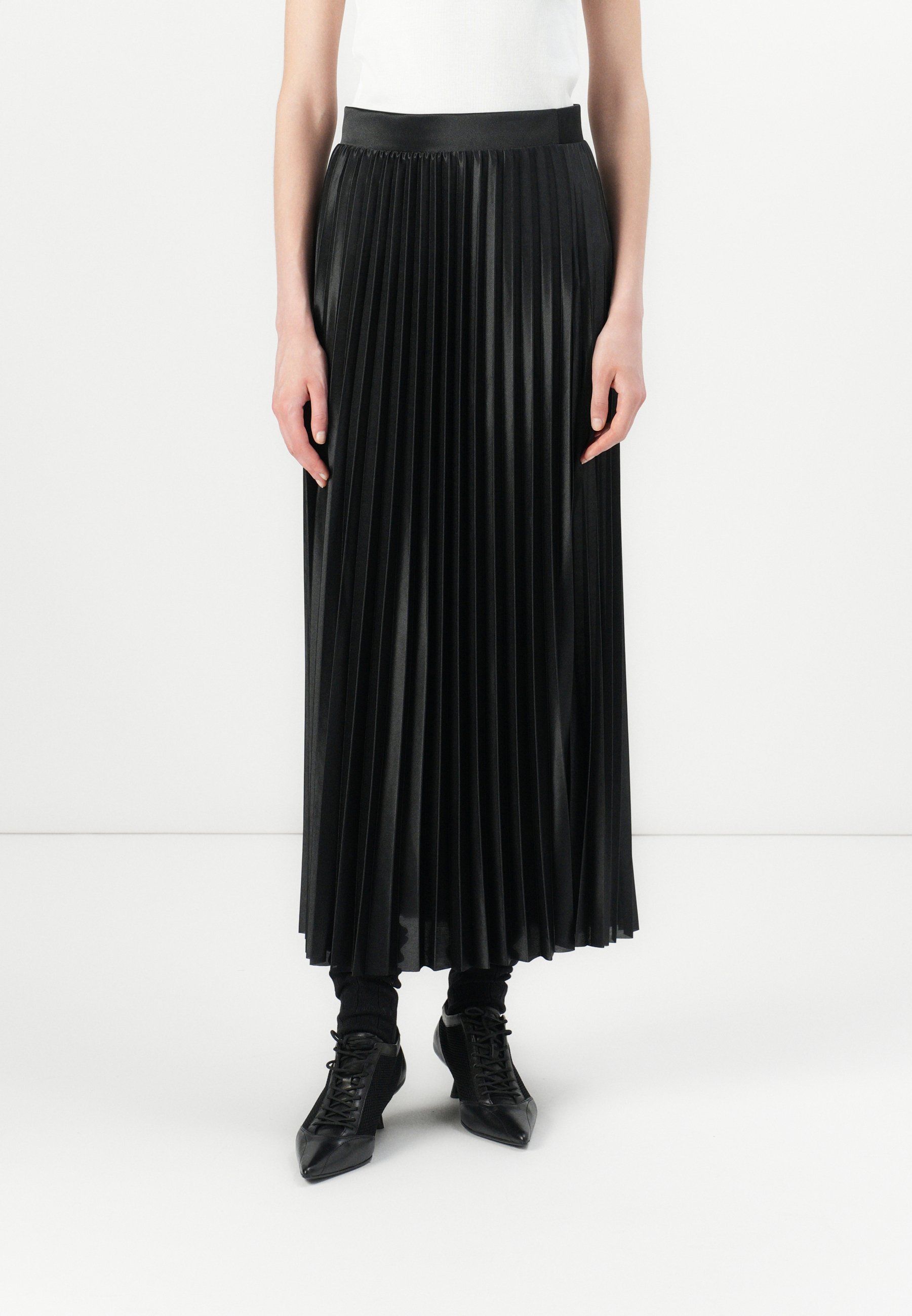 ONLY ONLKOLTER PLISSE LANGE ROK - Maxi rok - zwart