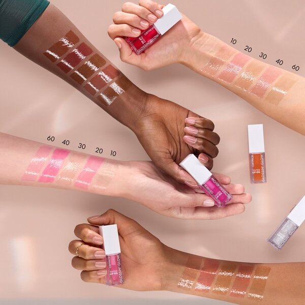 „Catrice Glossin' Glow 060 Party Crasher“ tonuotas lūpų aliejus, 4 ml