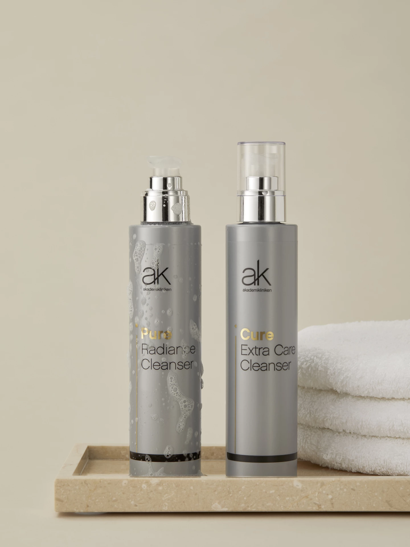 Pure Radiance Cleanser 200 ml - Akademikliniken