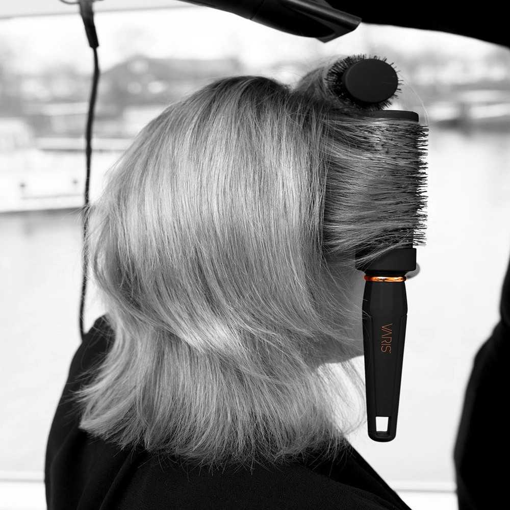Brosse ronde VARIS, brosse en nylon, taille L – 1 pièce