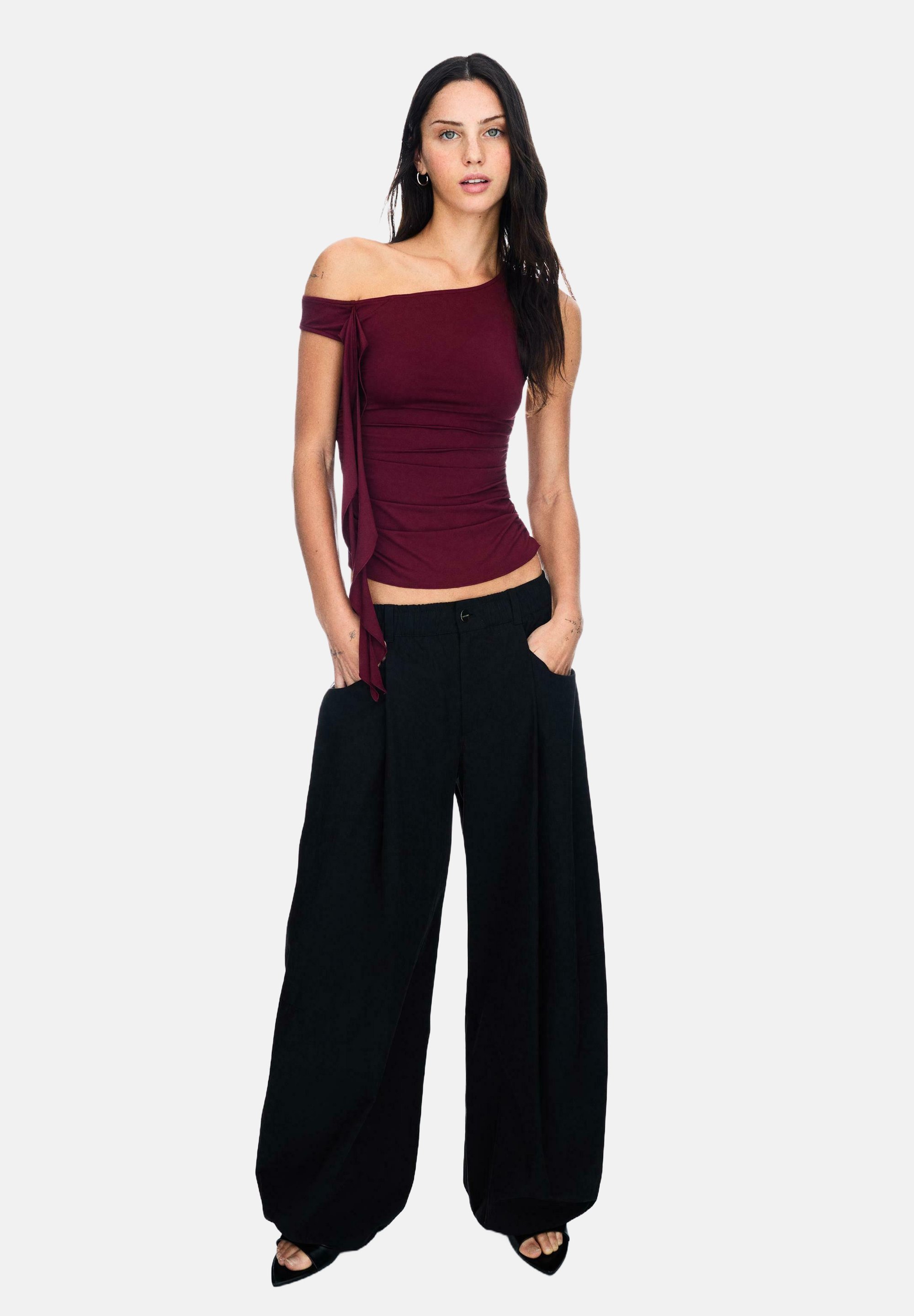 Bershka MIT DETAILS - Bluse - Dunkelrot