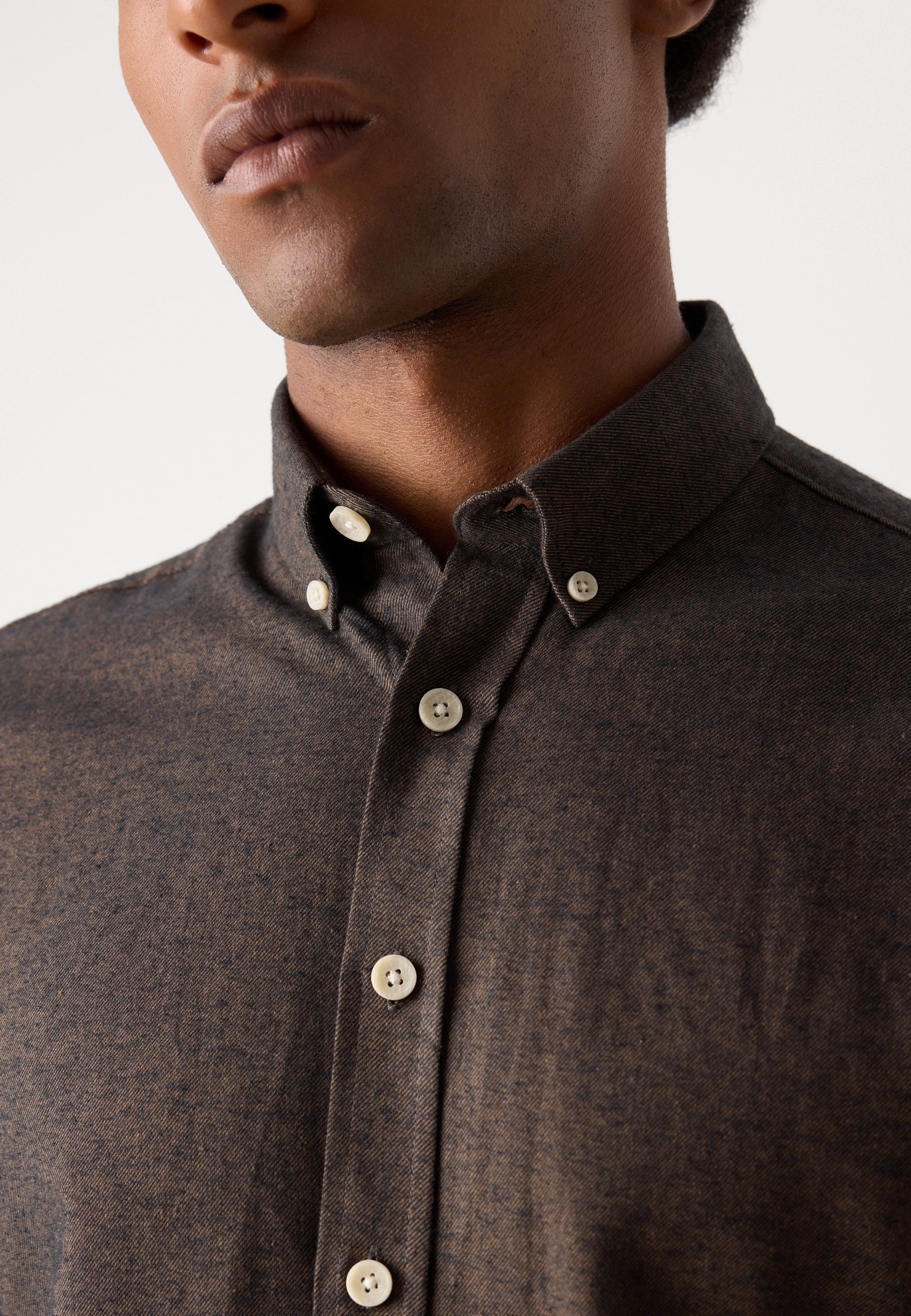 Chemise Lindbergh BRUSHED - marron foncé