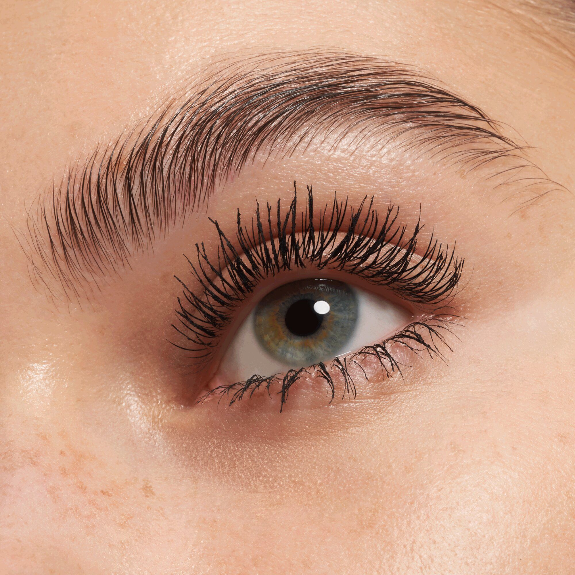 Maskara za volumen Big Lashes Maskare