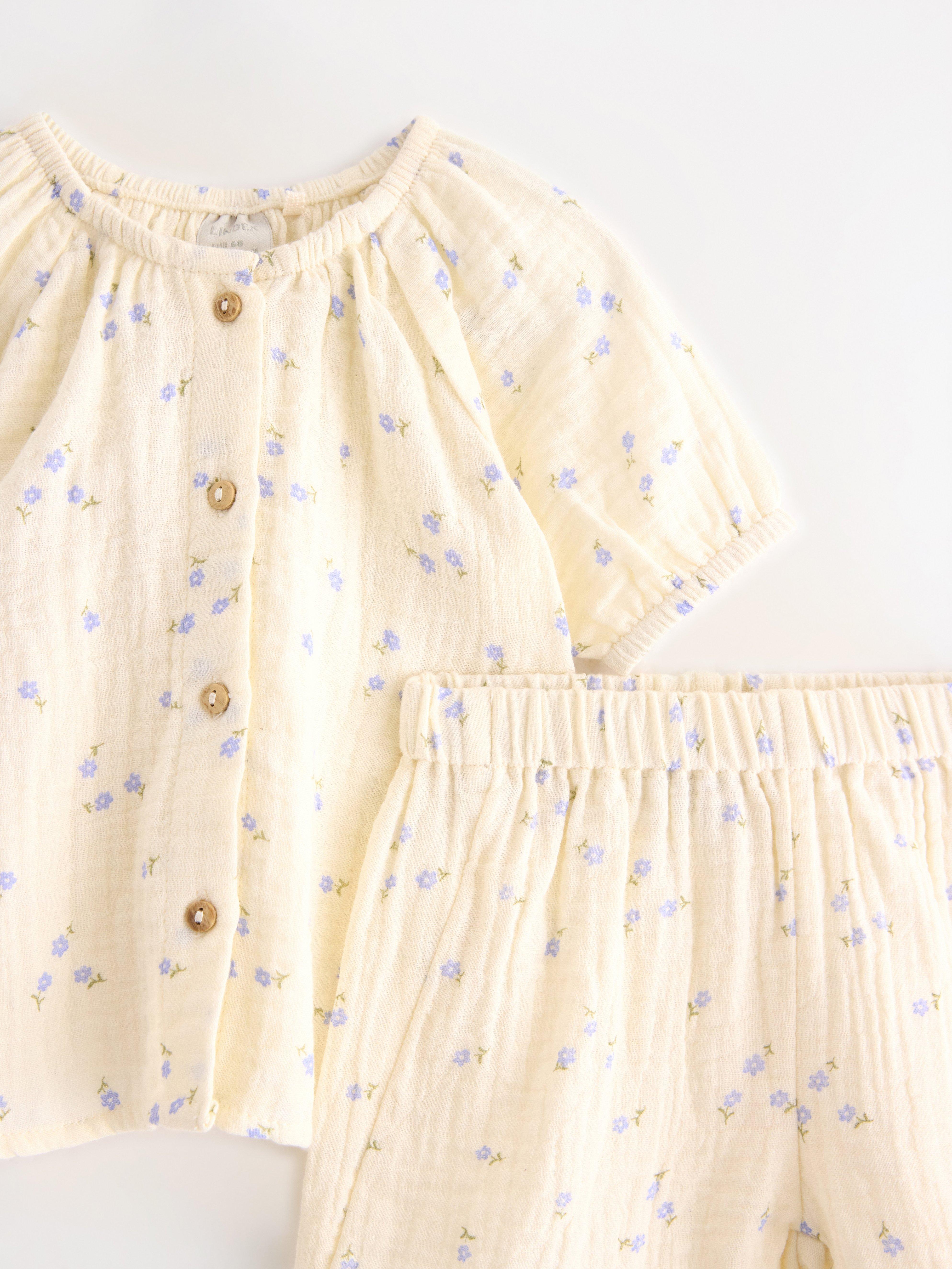 Sett - bluse og shorts Hvit