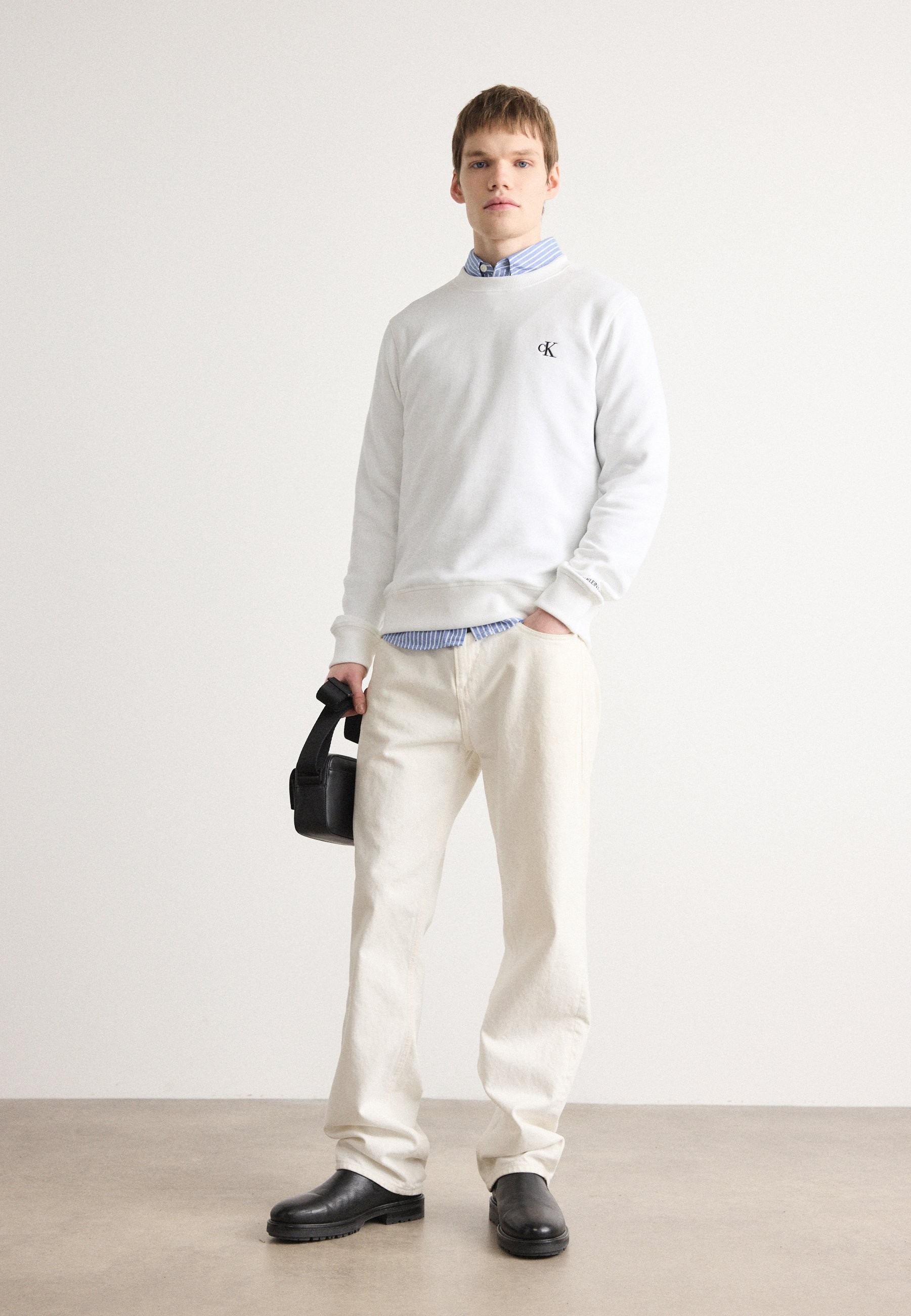 Felpa Calvin Klein Jeans ESSENTIAL - bianco brillante