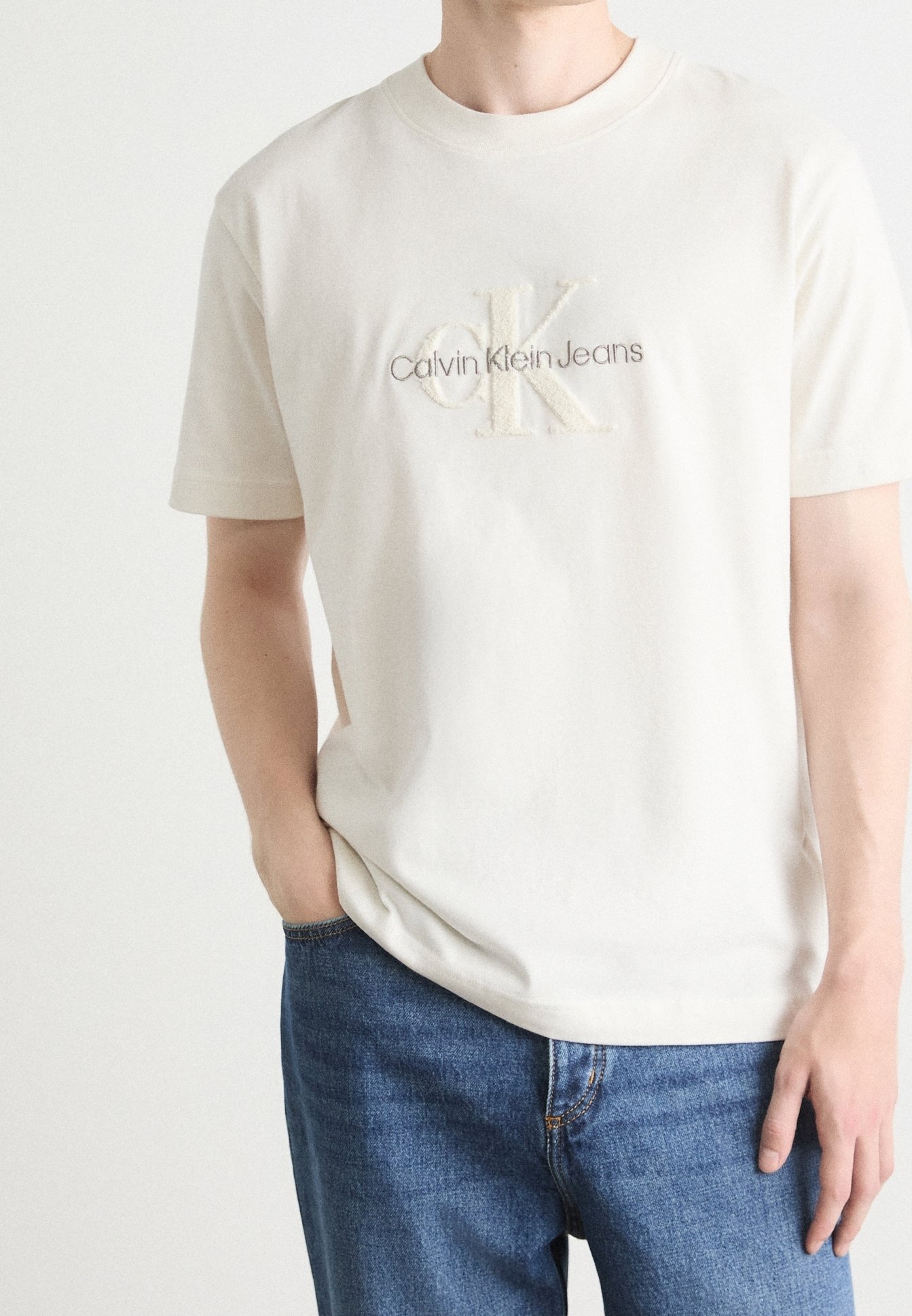 Calvin Klein Jeans T-shirt met print - gebroken wit