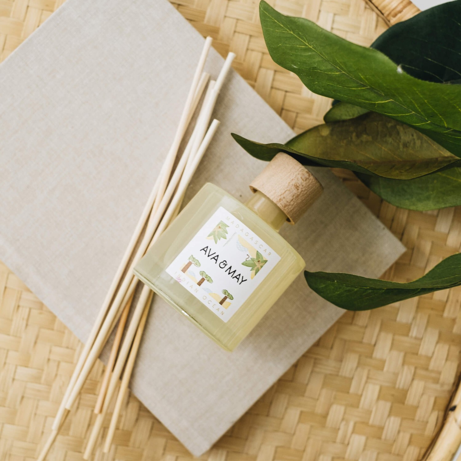 AVA & MAY Diffuseur de parfum Madagascar