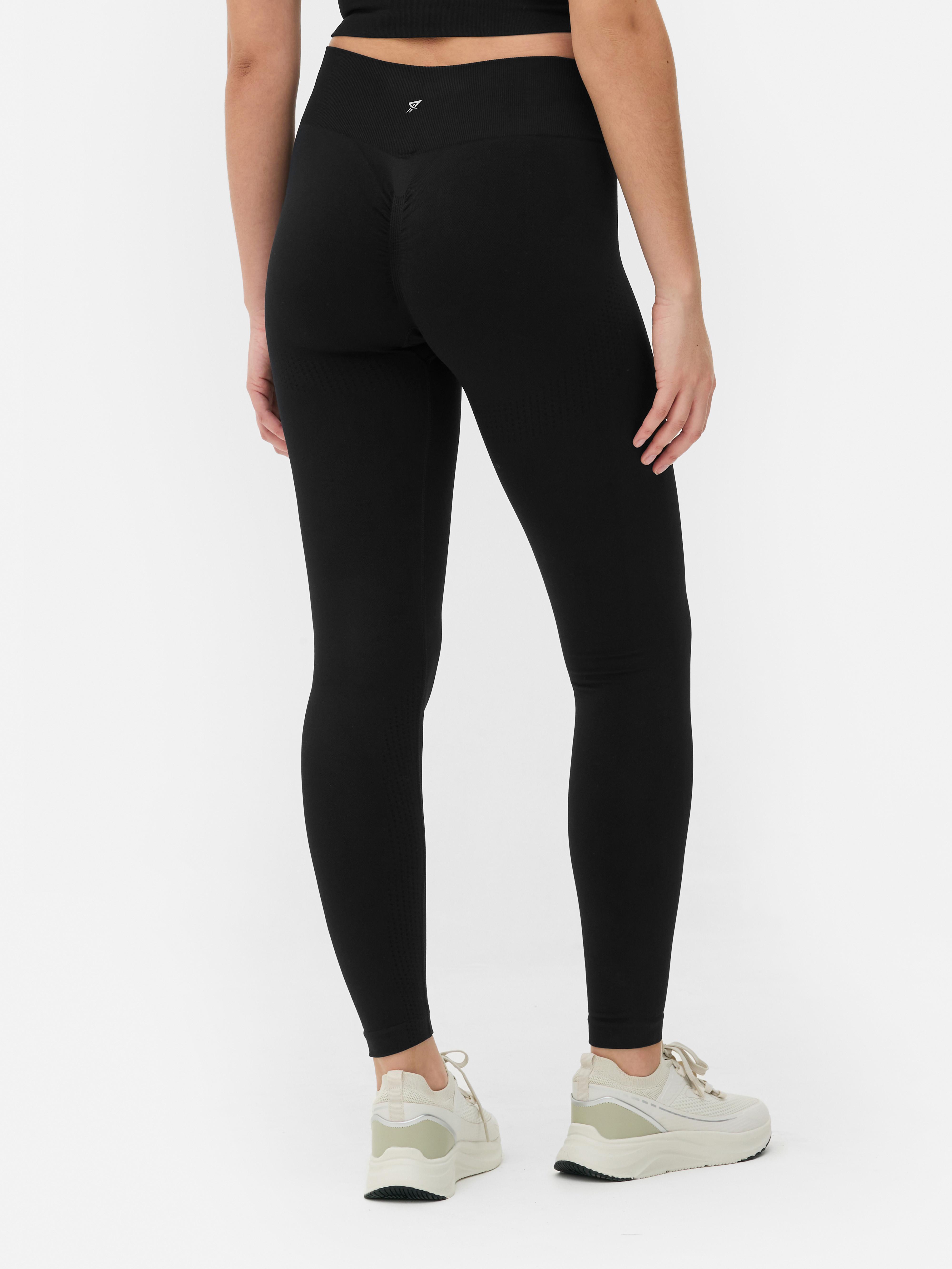Nahtlose, formende Leggings. Lange Leggings mit hohem Bund und nahtlosem Design.
