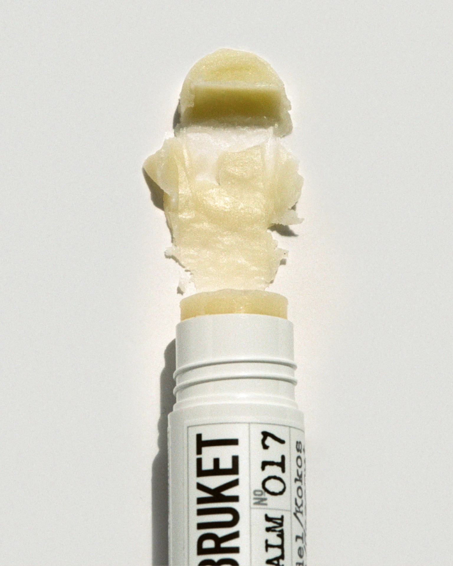 017 ajakápoló 17 ml - L:a Bruket