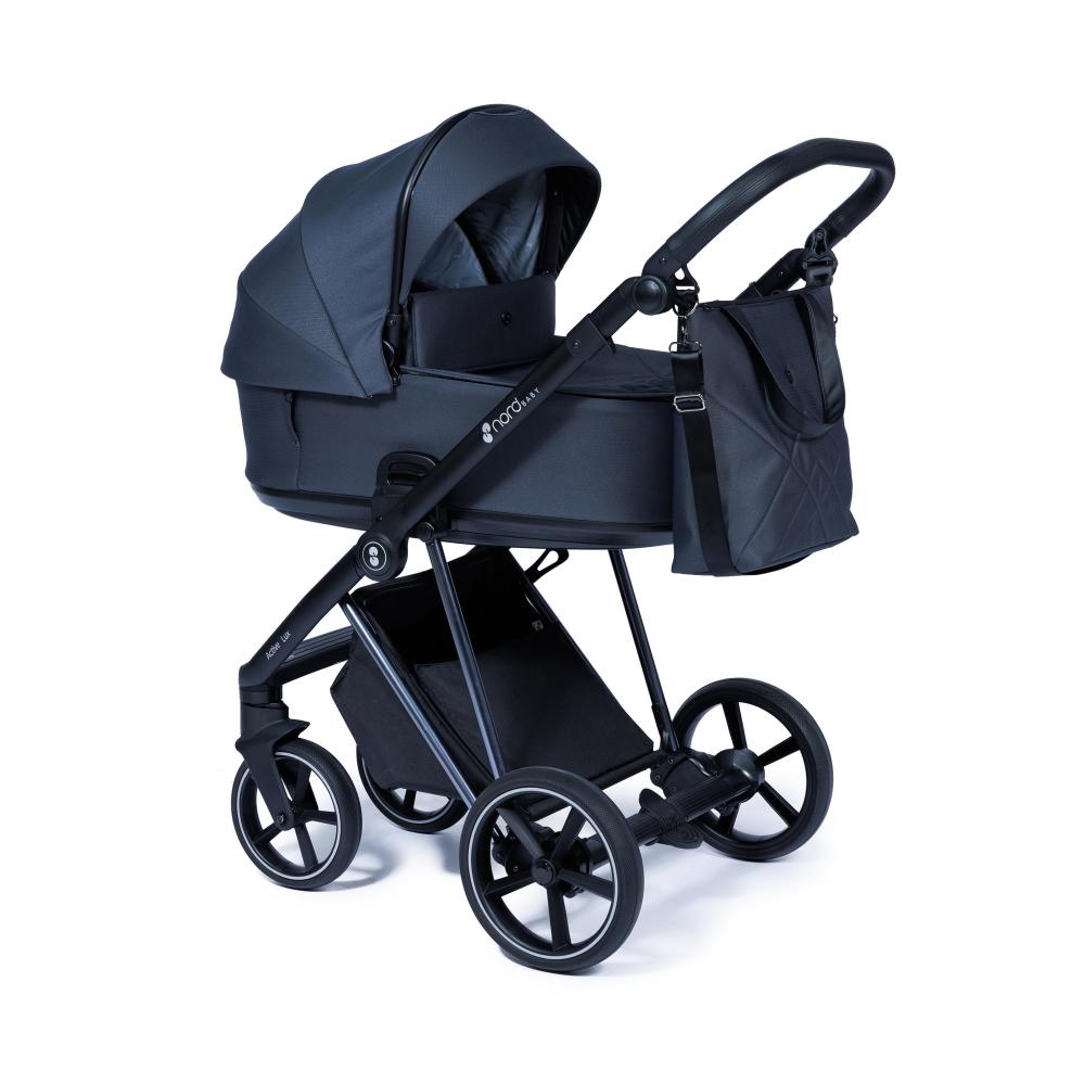 Nordbaby Active Lux kinderwagenset in leigrijs met een chromen frame.