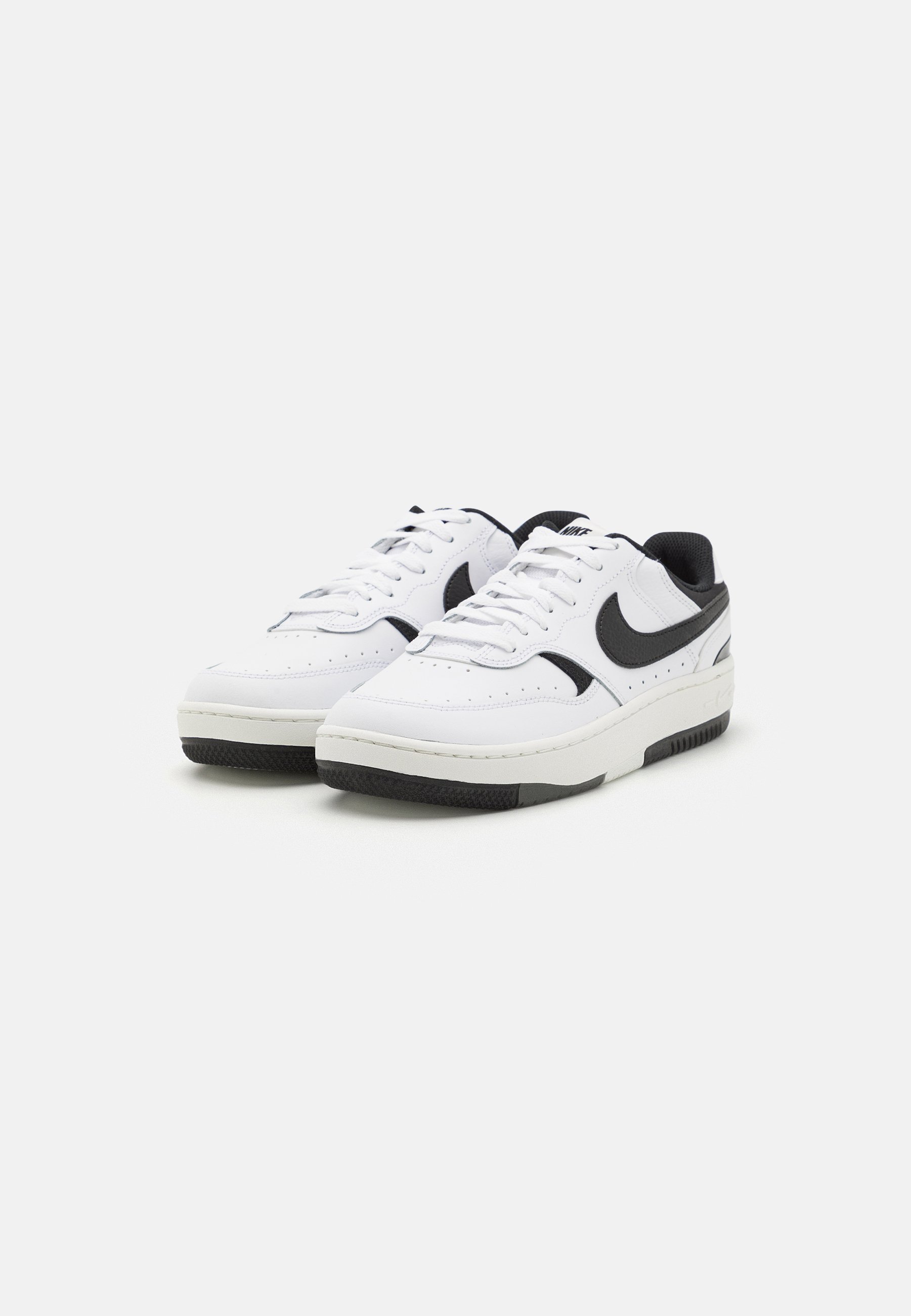 Niskie buty sportowe Nike Sportswear