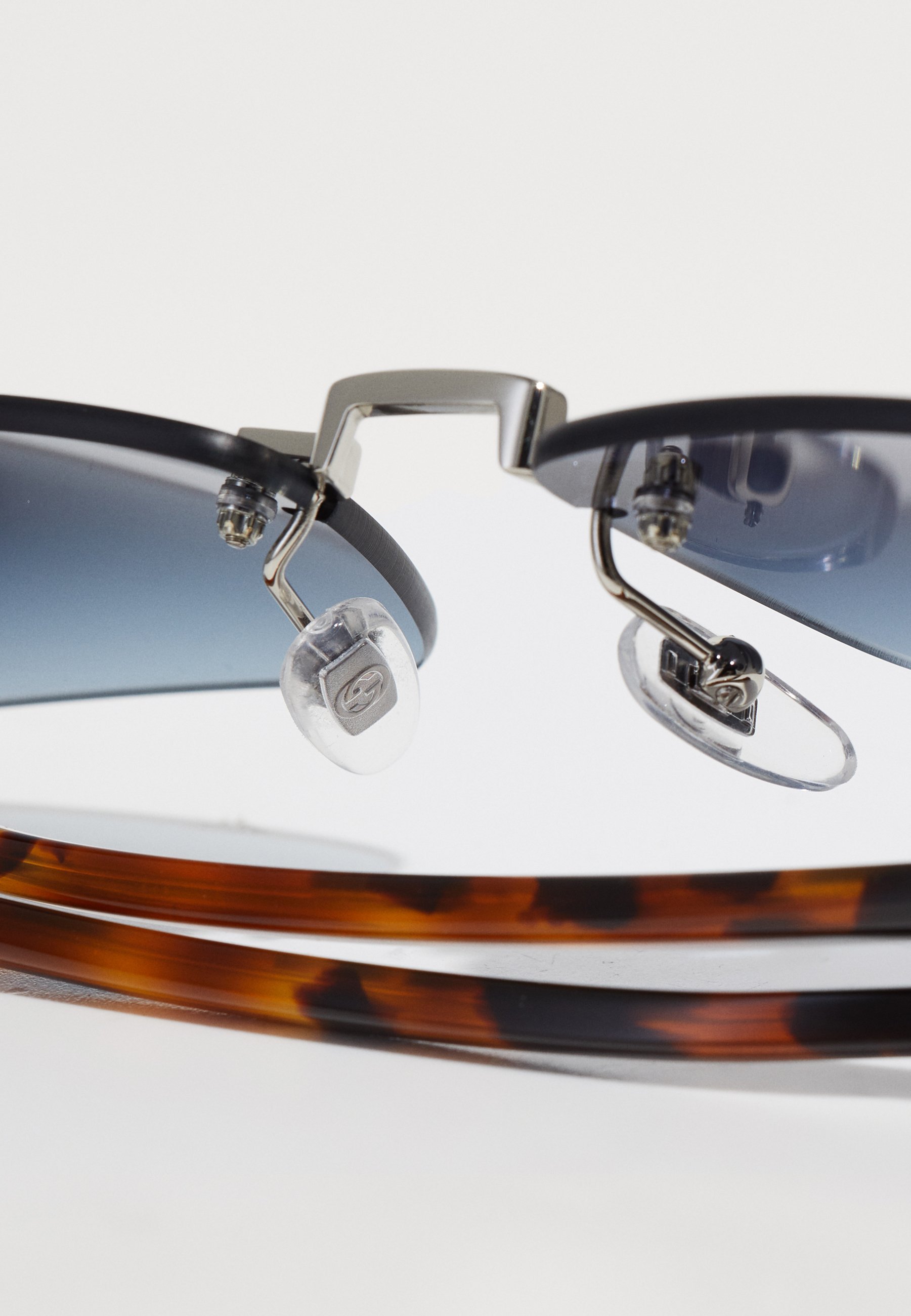 Gucci Unisex-Sonnenbrille – Silber/Havannablau