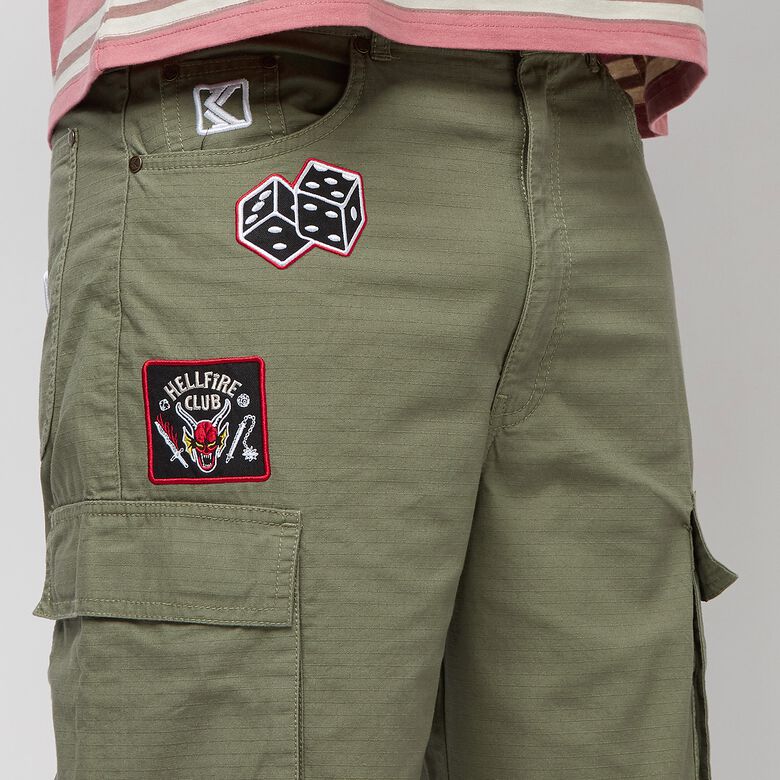 Pantaloncini cargo con patch originale di Stranger Things