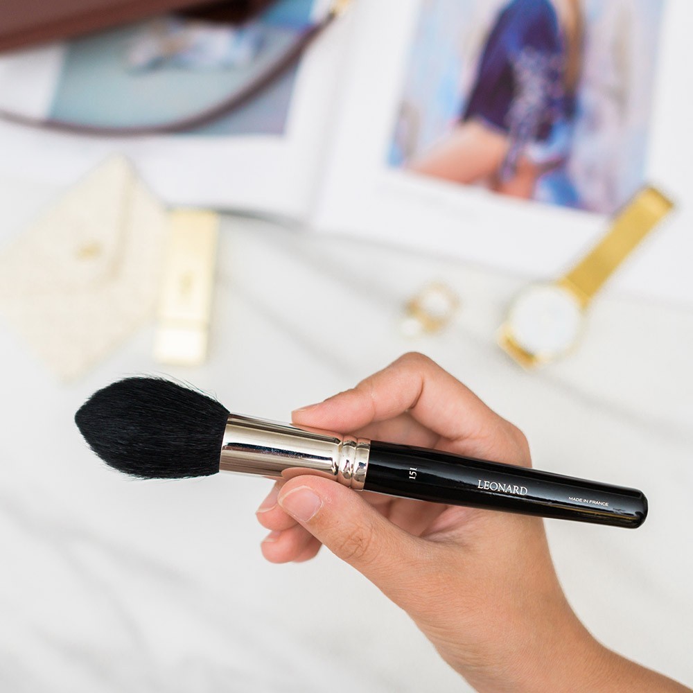 Leonard brushes Pinceau poudre pointu n°151