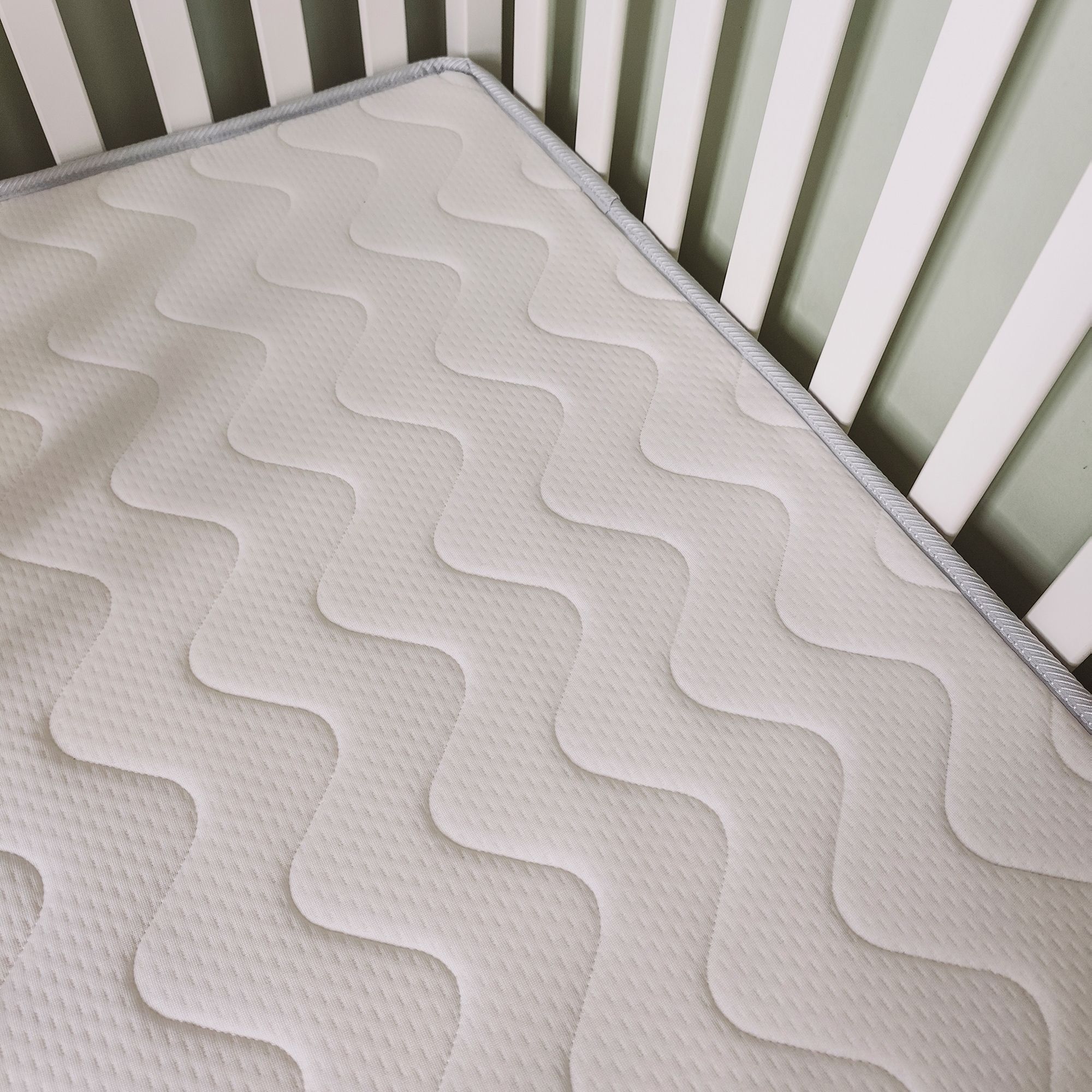 Matelas bébé climatisé - 70 x 140 cm - Epaisseur 11 cm - Avec Drap housse et Alèse - TINEO