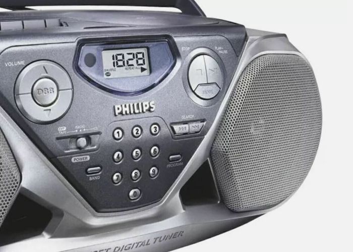Radio boombox Philips AZ1505 con lettore di cassette, audio FM wireless, stereo e lettore CD.