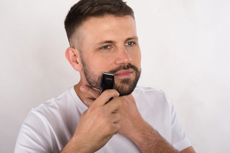 Aparador de barba e bigode Wahl