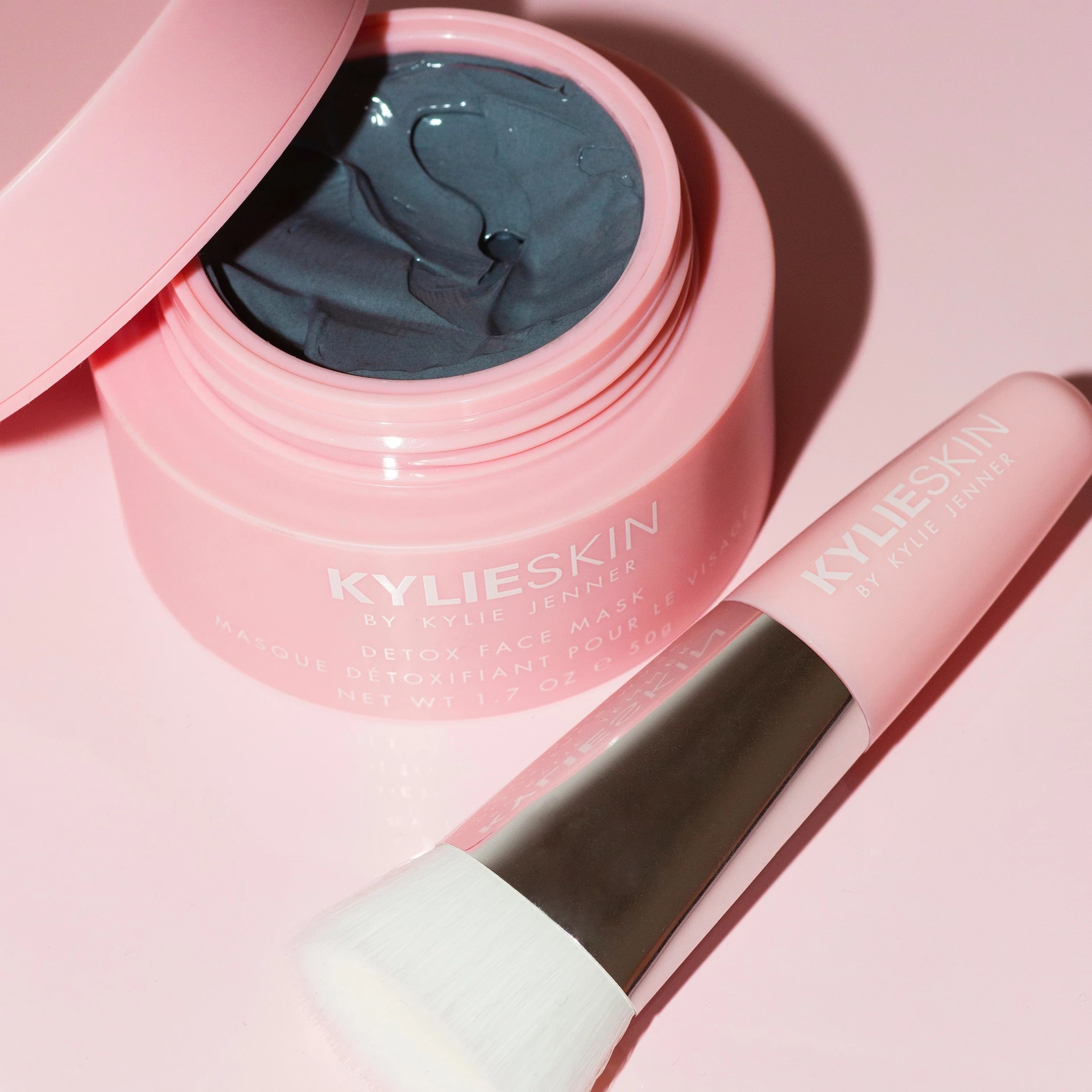 Arcmaszk ecset - Kylie By Kylie Jenner