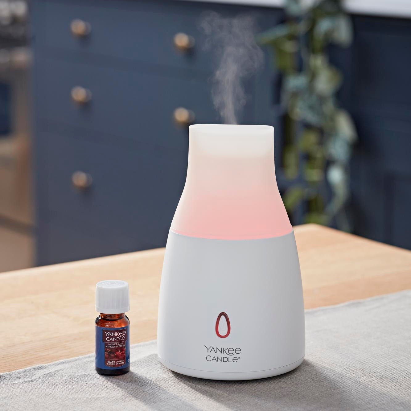 YANKEE CANDLE Ultrasonic Aroma Diffuser Kit Black Cherry