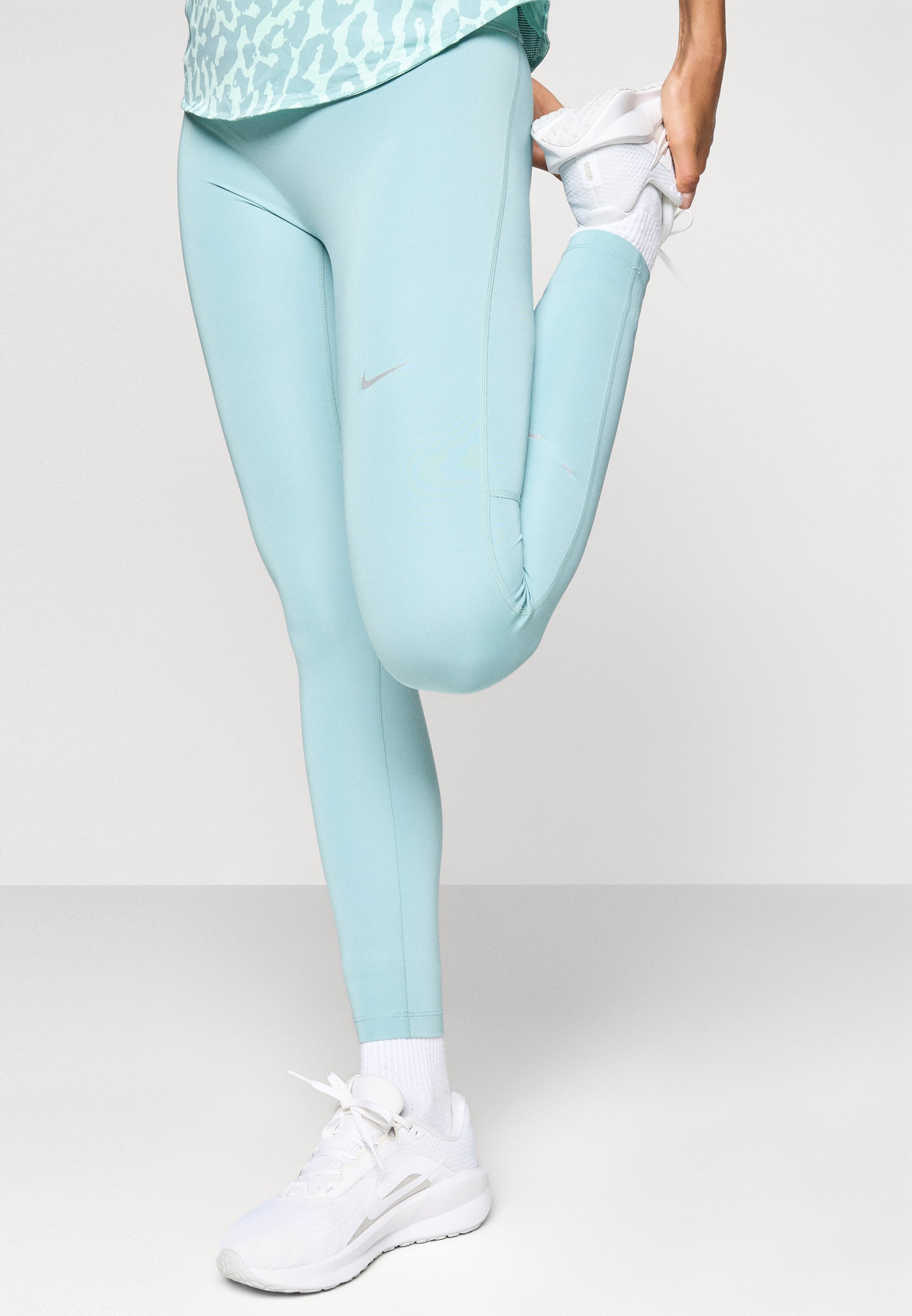 Nike Performance TEMPO - Hardloopbroek - kanon/reflecterend zilverkleurig