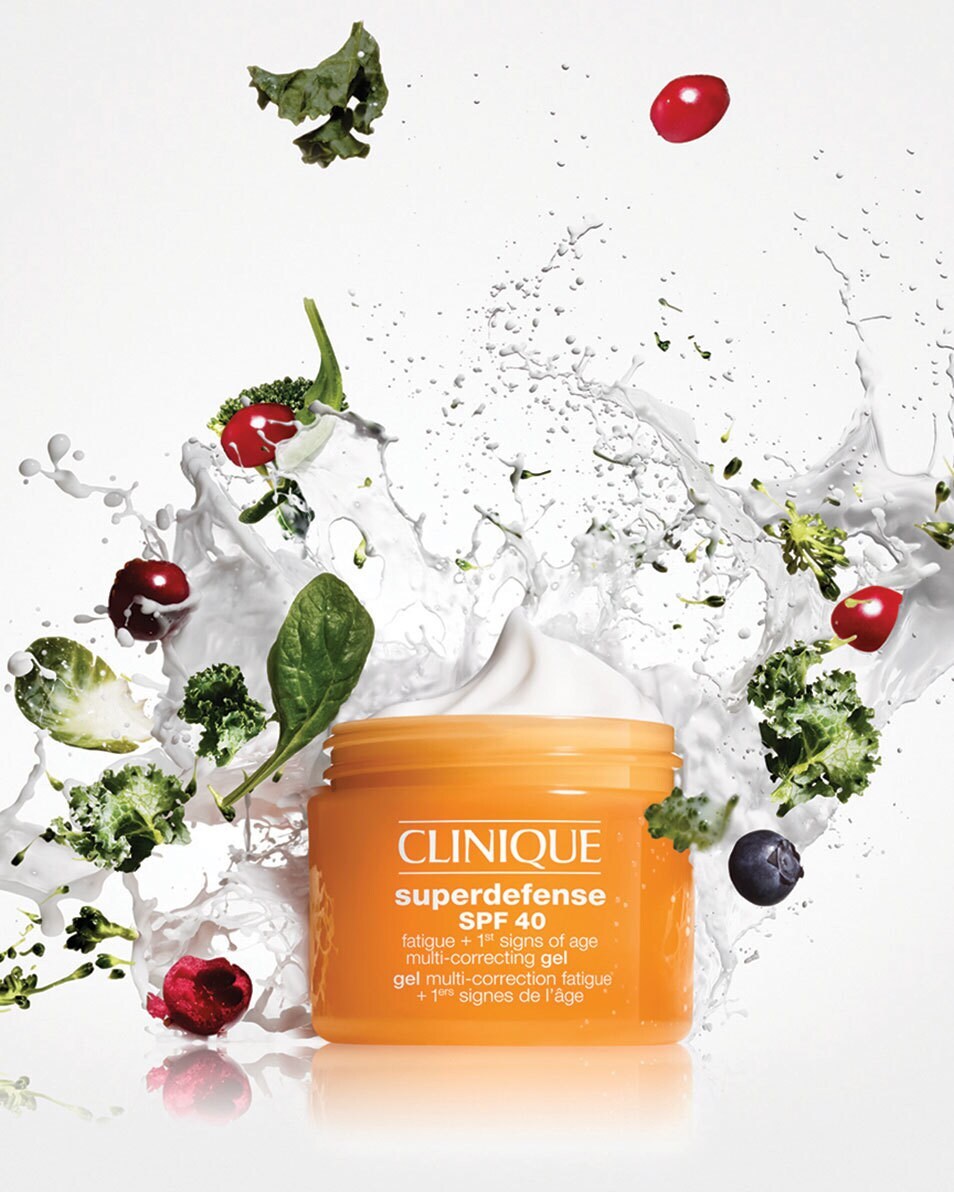 CLINIQUE SUPERDEFENSE FATIGUE 1ERS SIGNES DE L'ÂGE GEL MULTI-CORRECTEUR CRÈME DE JOUR HYDRATANTE AVEC FPS 40 - ANTI-ÂGE & RAFRAÎCHISSANTE