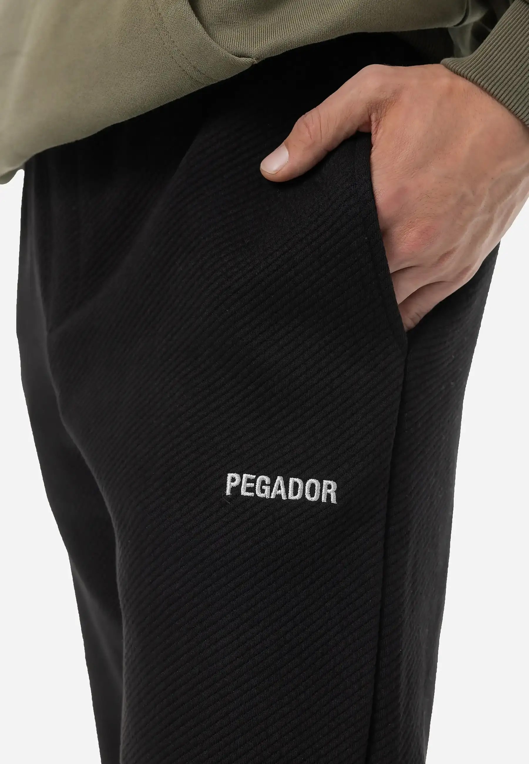 Teplákové nohavice Pegador