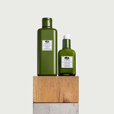 „Origins Mega Mushroom Relief & Resilience“ veido serumas, raminantis nuo paraudimo, 30 ml