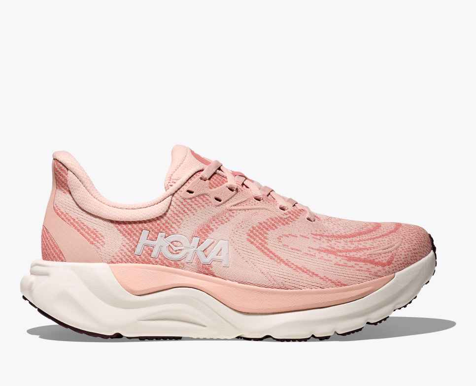 HOKA Arahi 8 Pirosító / Rózsa Latte