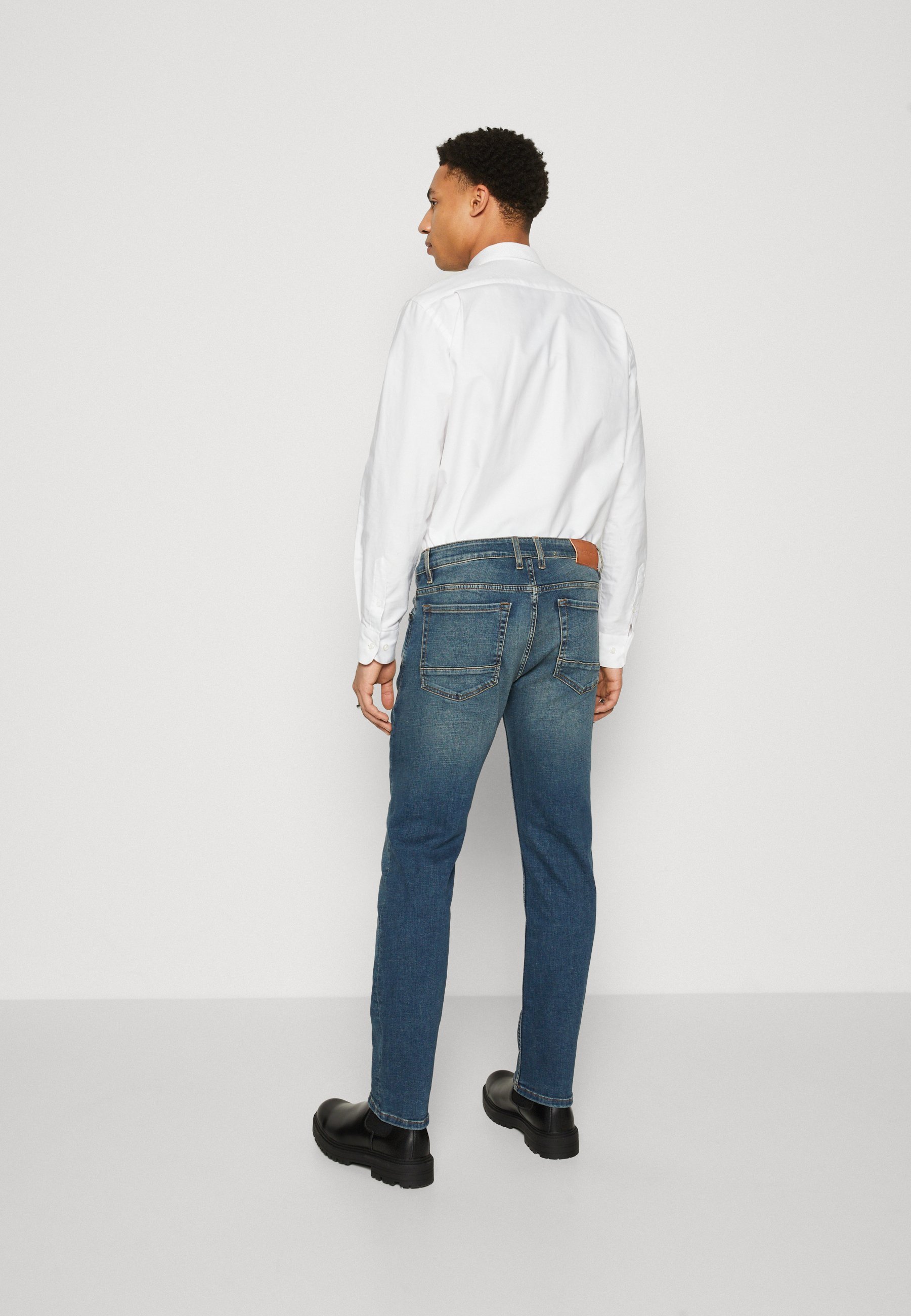Marc O'Polo REGULAR FIT LOW WAIST - Rechte pijpen jeans - diep indigo vintage