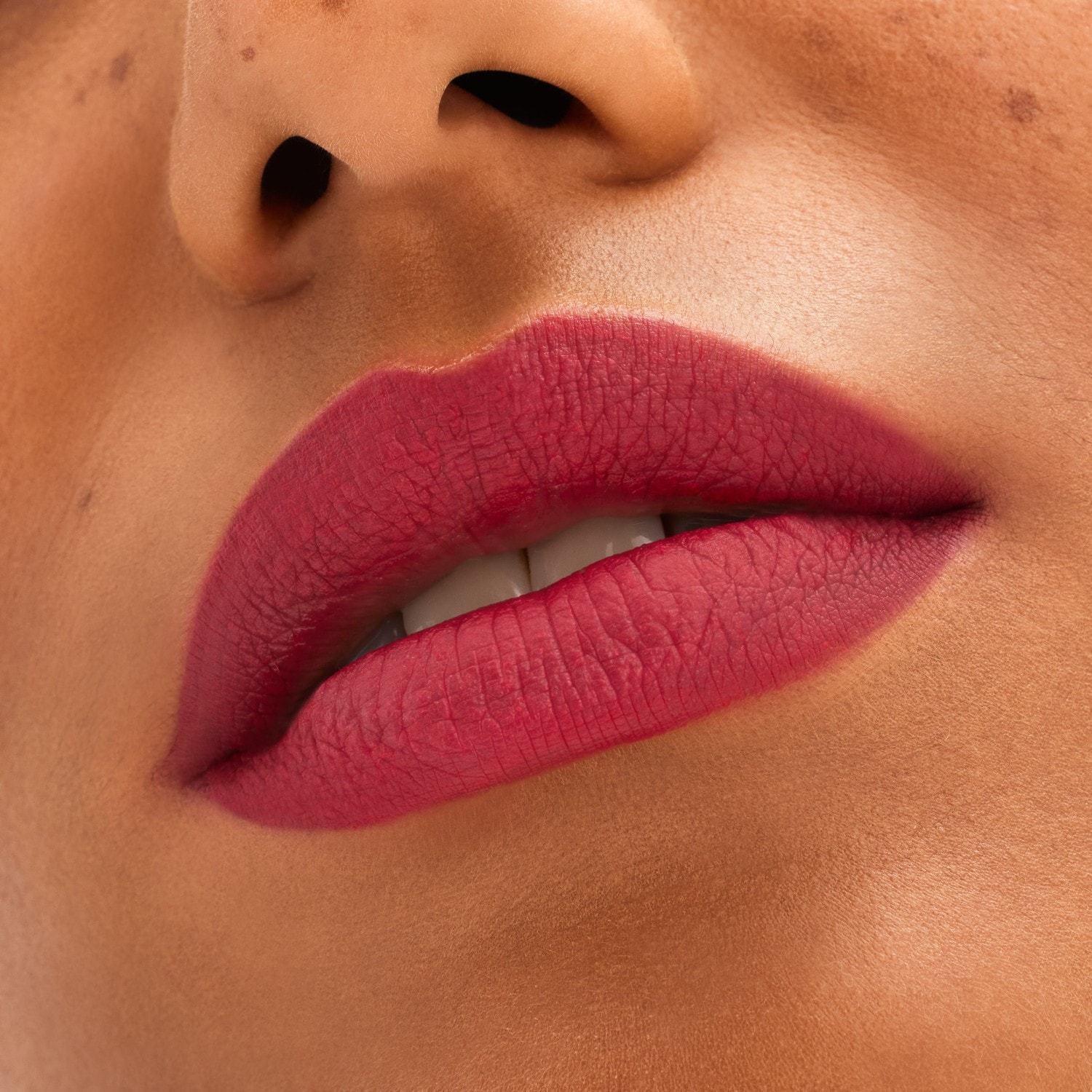 MAC кармин Locked Kiss - 1,8 г