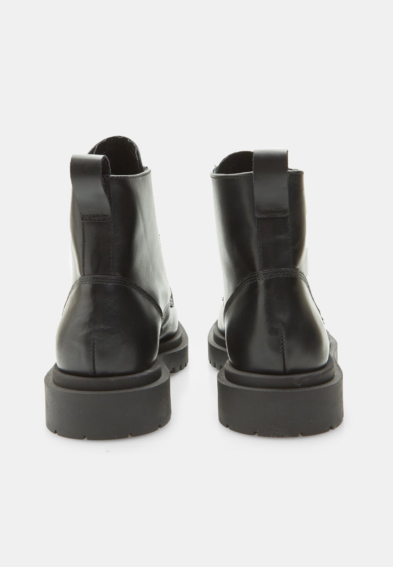 Stivaletti stringati Bata - nero