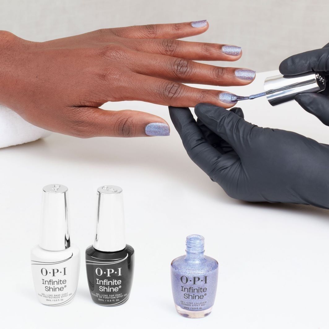 OPI nagų lakas „Infinite Shine Holiday 2025“ – „Good Enough To Treat“ – 15 ml