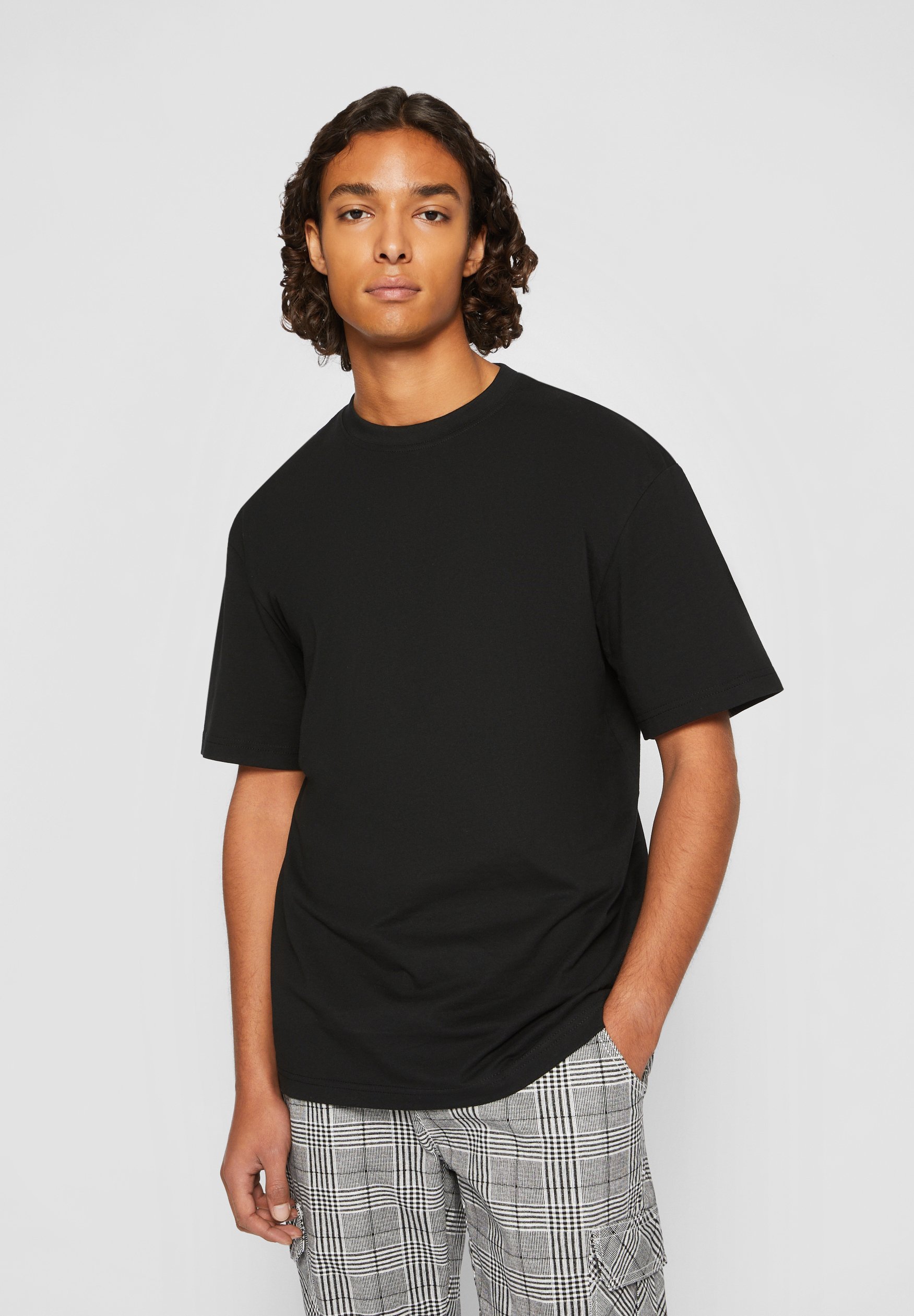 Urban Classics TALL TEE – Basic-T-Shirt – schwarz