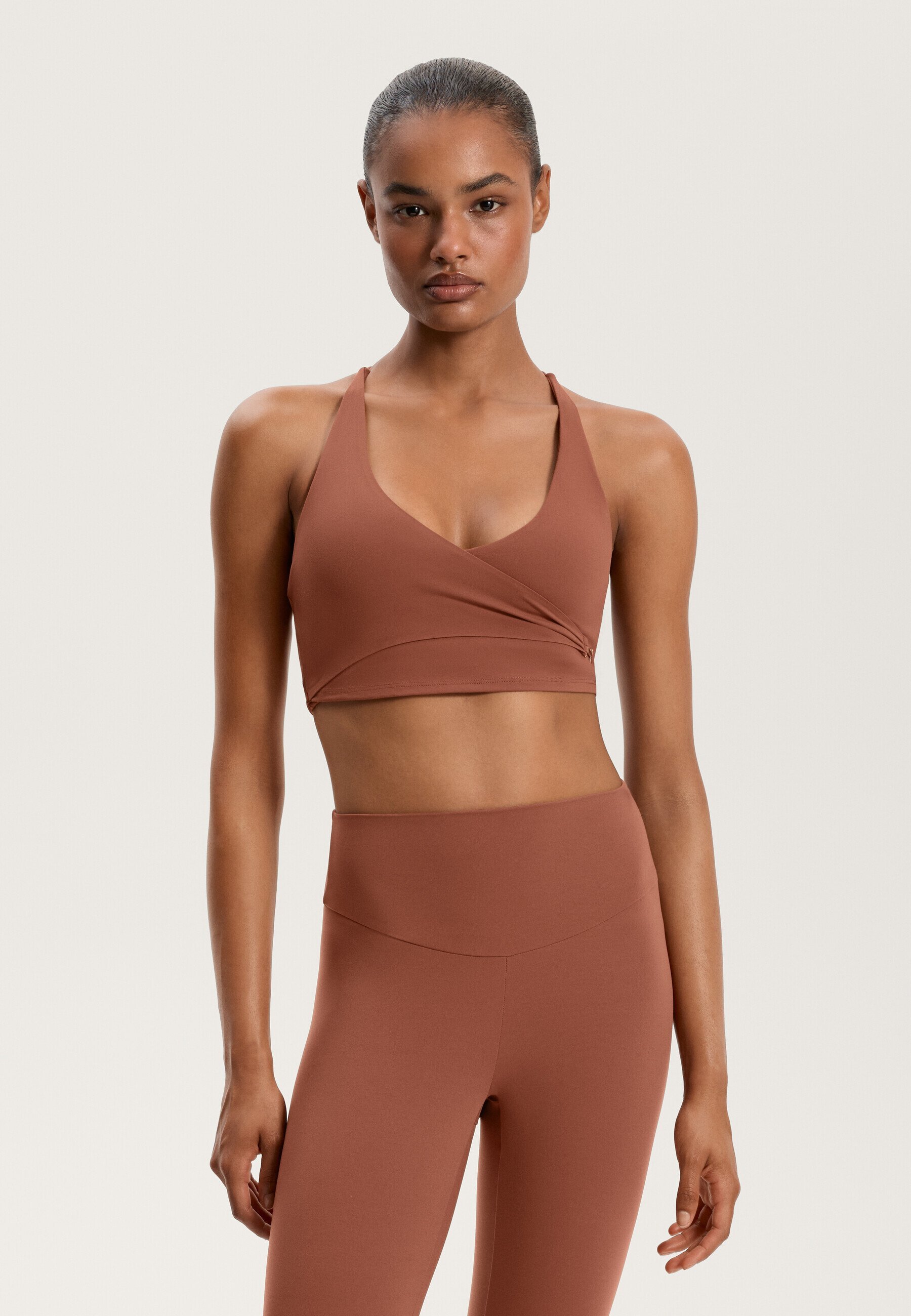 Sutiã esportivo OYSHO COMFORTLUX CROSSOVER - Suporte leve - vermelho escuro