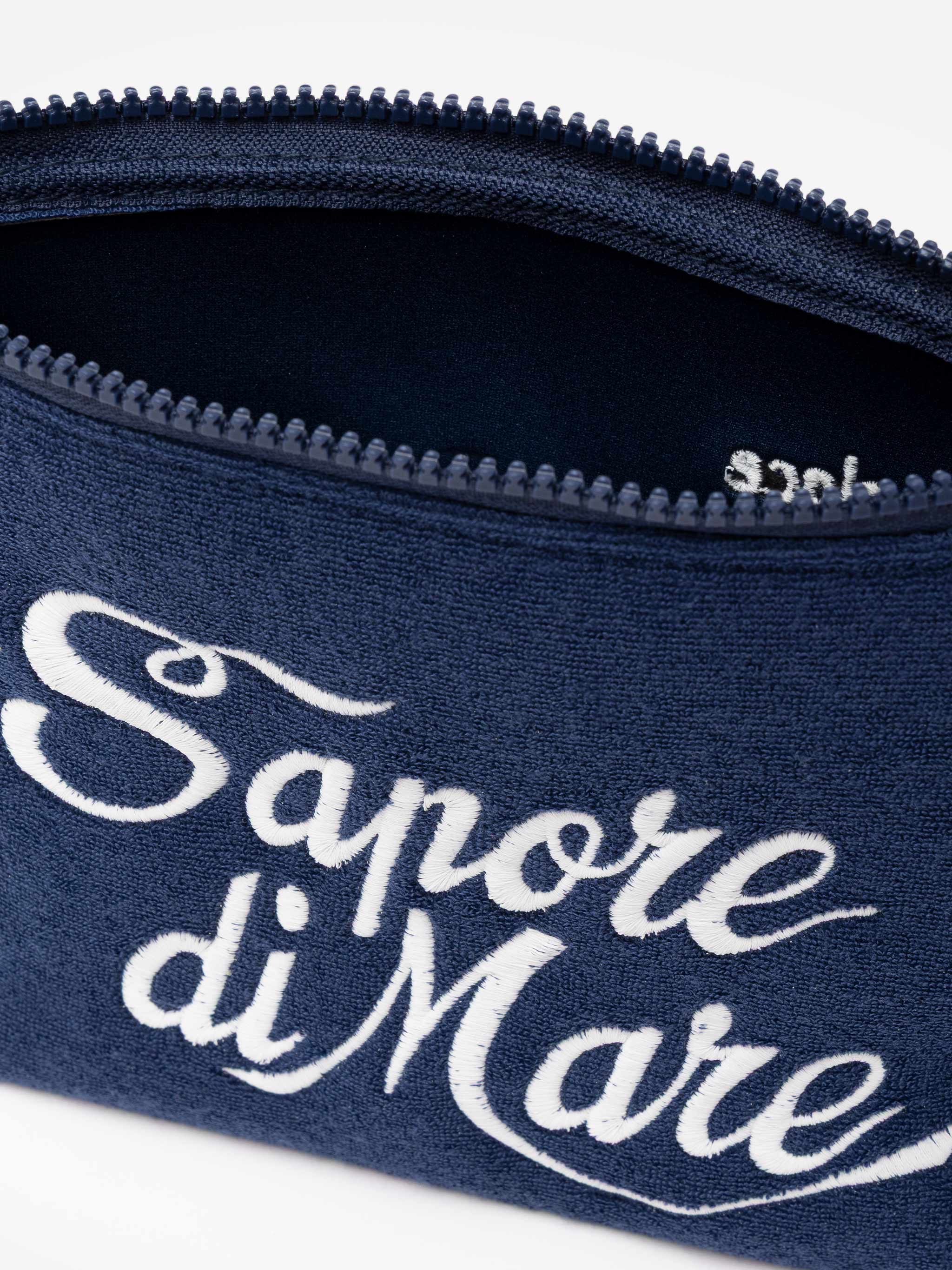 Pochette Aline in spugna blu con ricamo Sapore di Mare | SAPORE DI MAR
